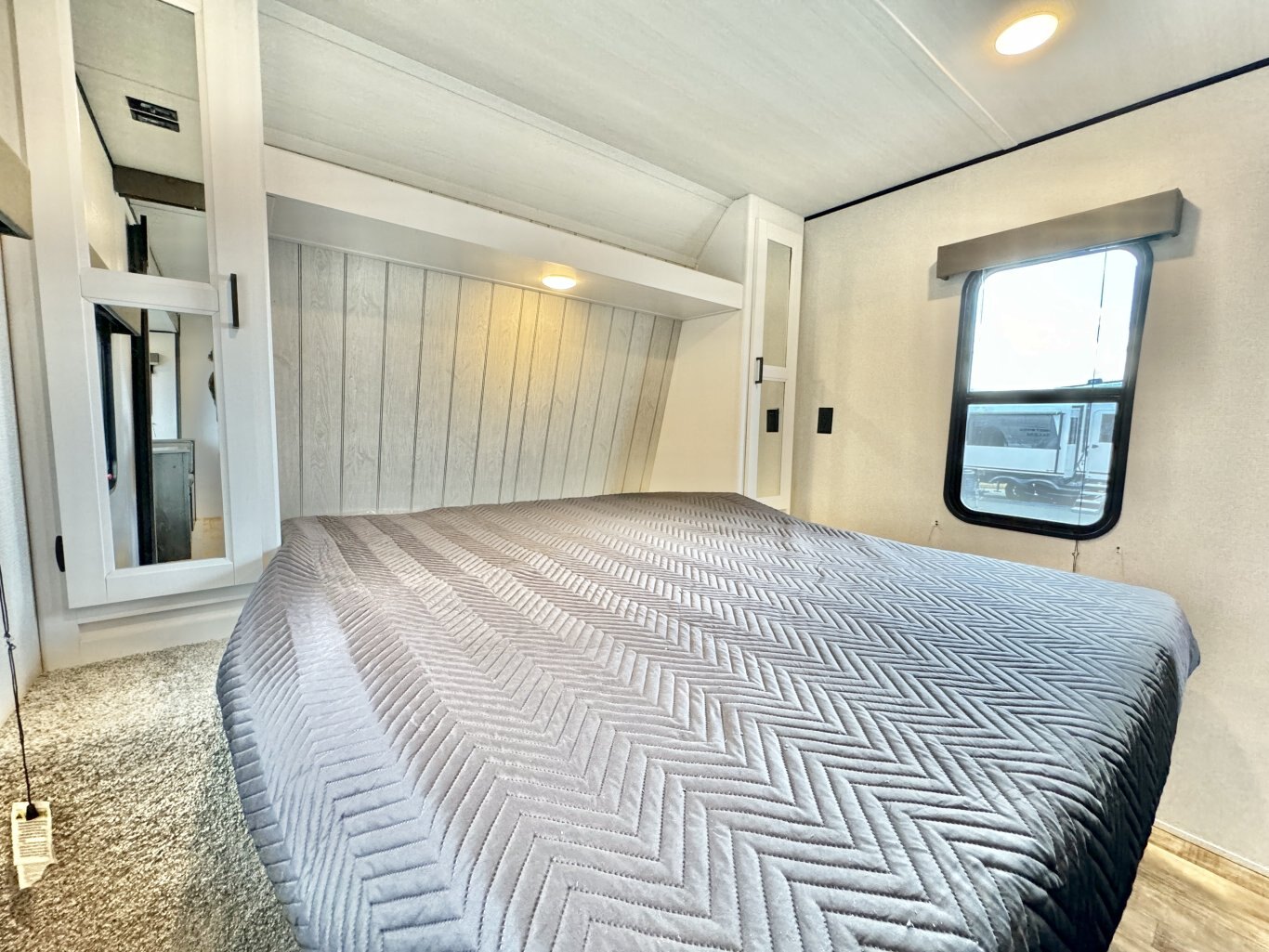 2022 Hideout 318BR Travel Trailer