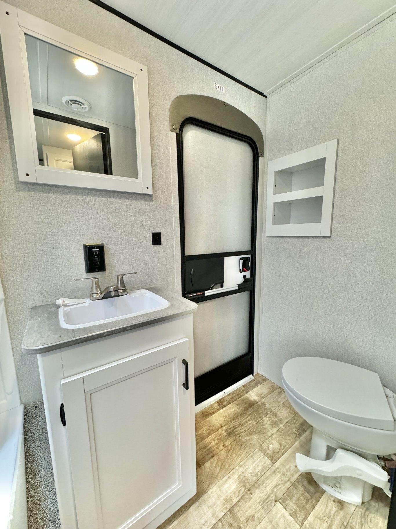 2022 Hideout 318BR Travel Trailer