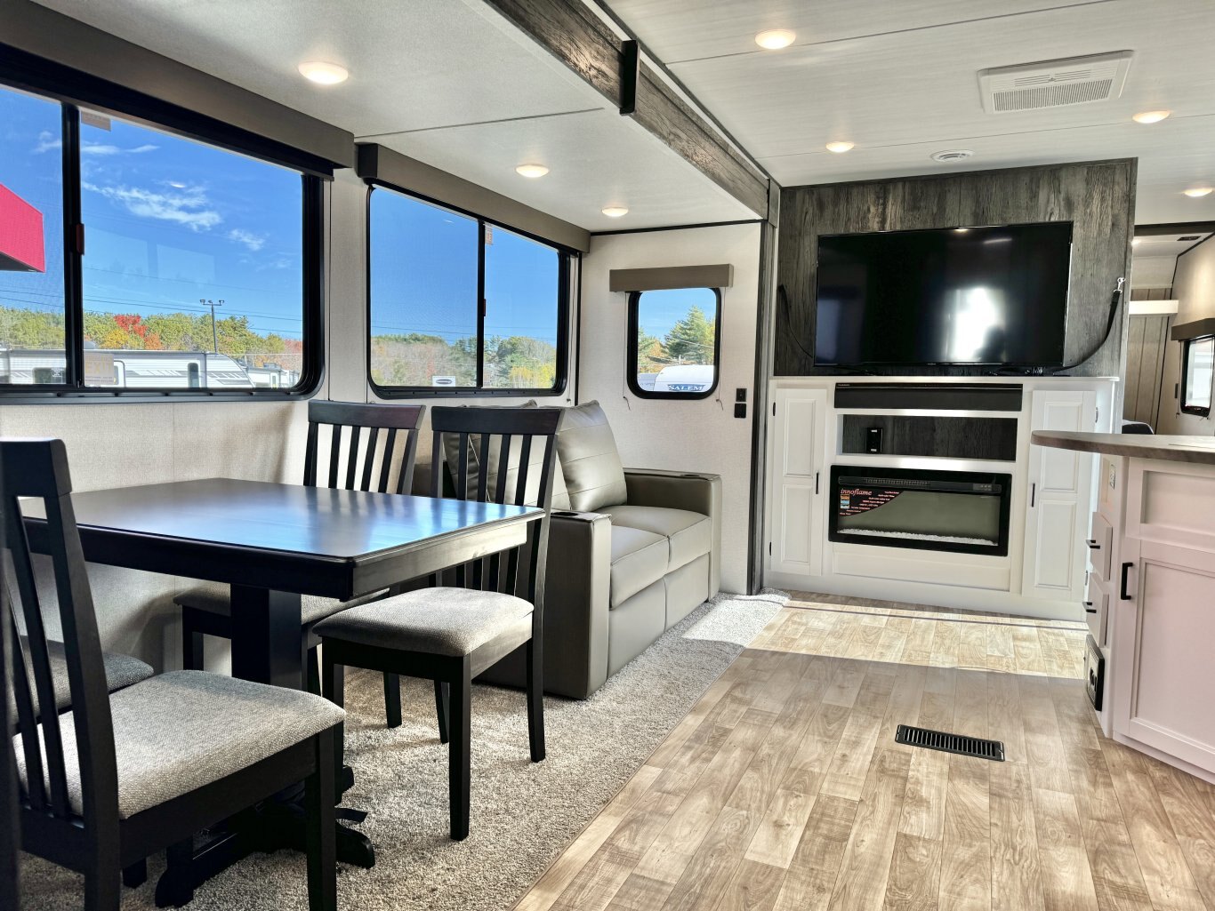 2022 Hideout 38FQTS Travel Trailer