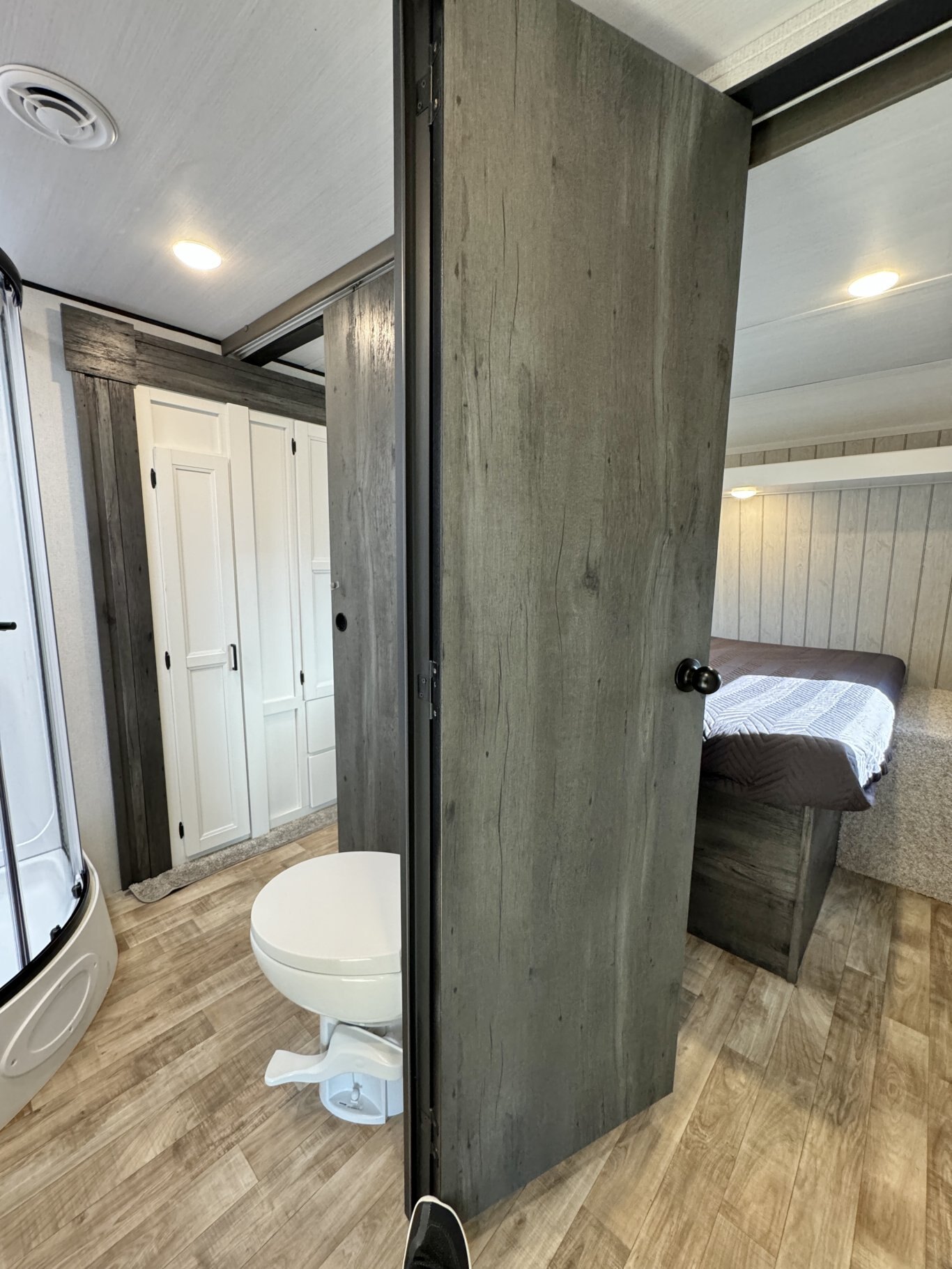 2022 Hideout 38FQTS Travel Trailer