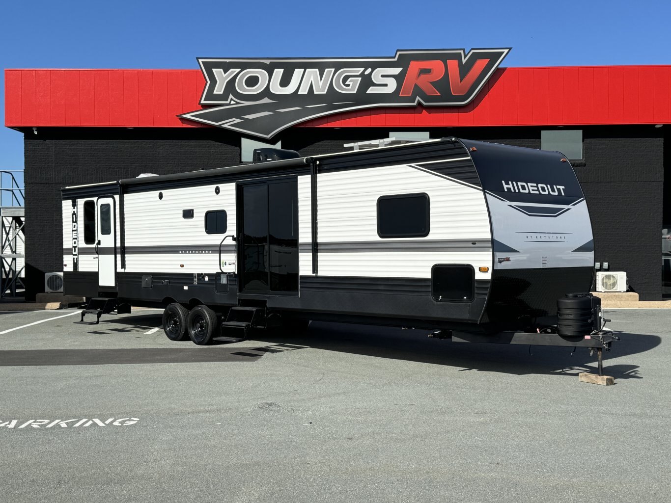 2022 Hideout 38FQTS Travel Trailer