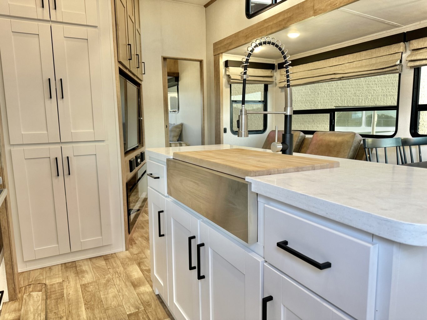 2022 Arcadia 3940LT Fifth Wheel