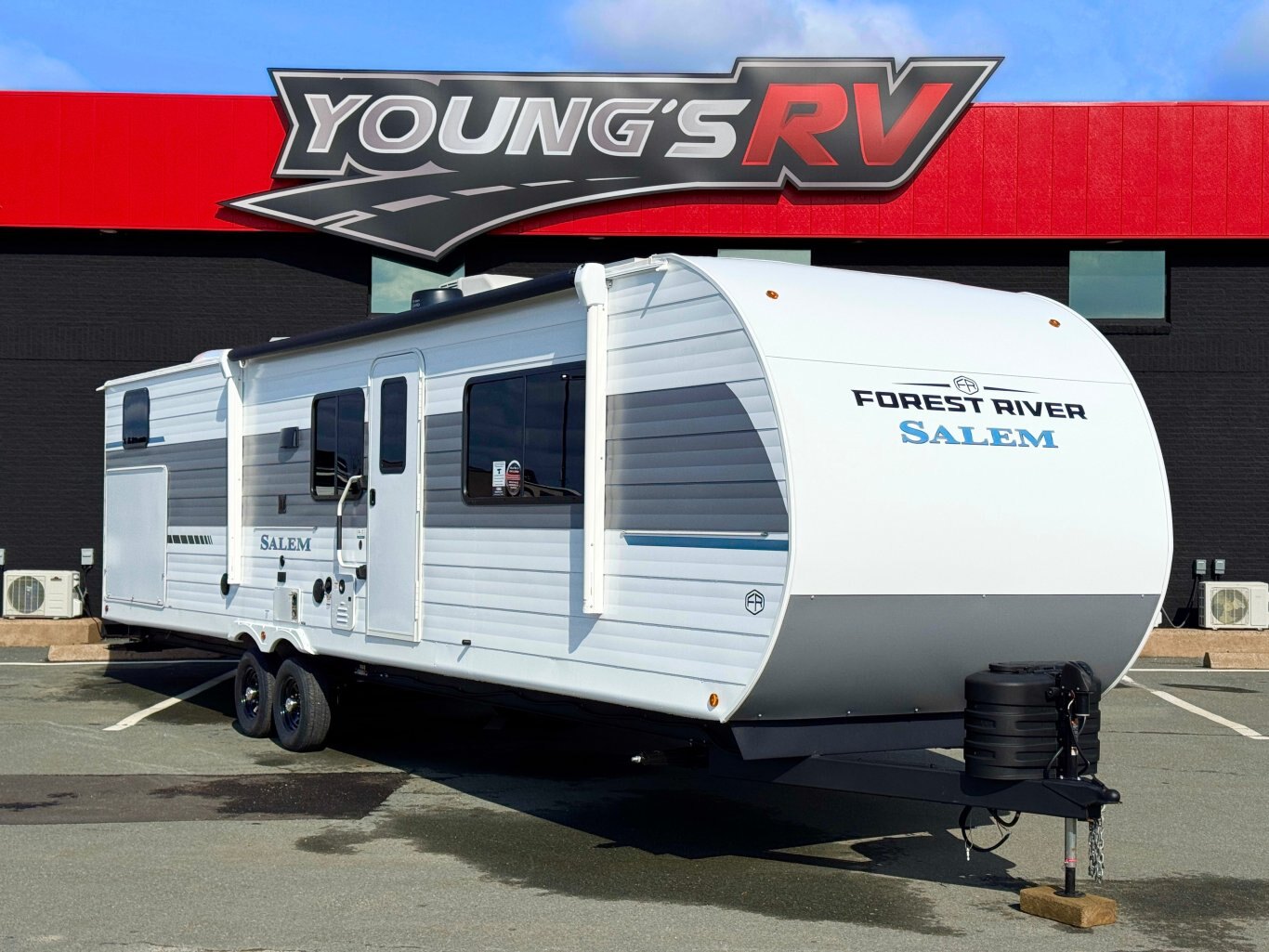 2025 Forest River Salem 33TS | Young's RV | Making your RV lifestyle ...