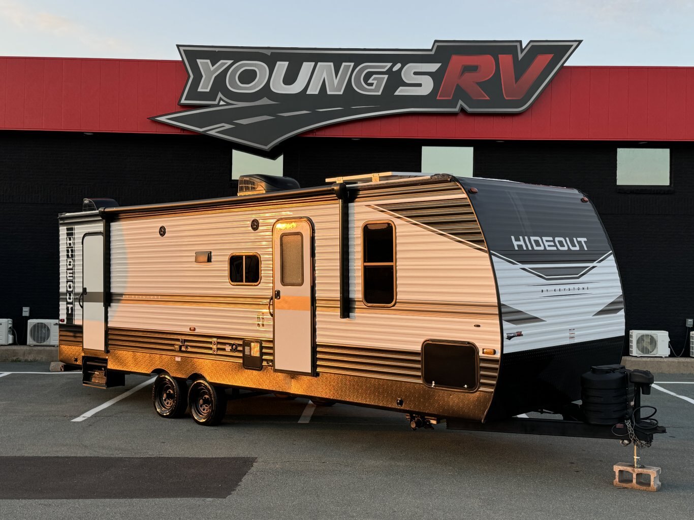 2022 Hideout 272BH Travel Trailer