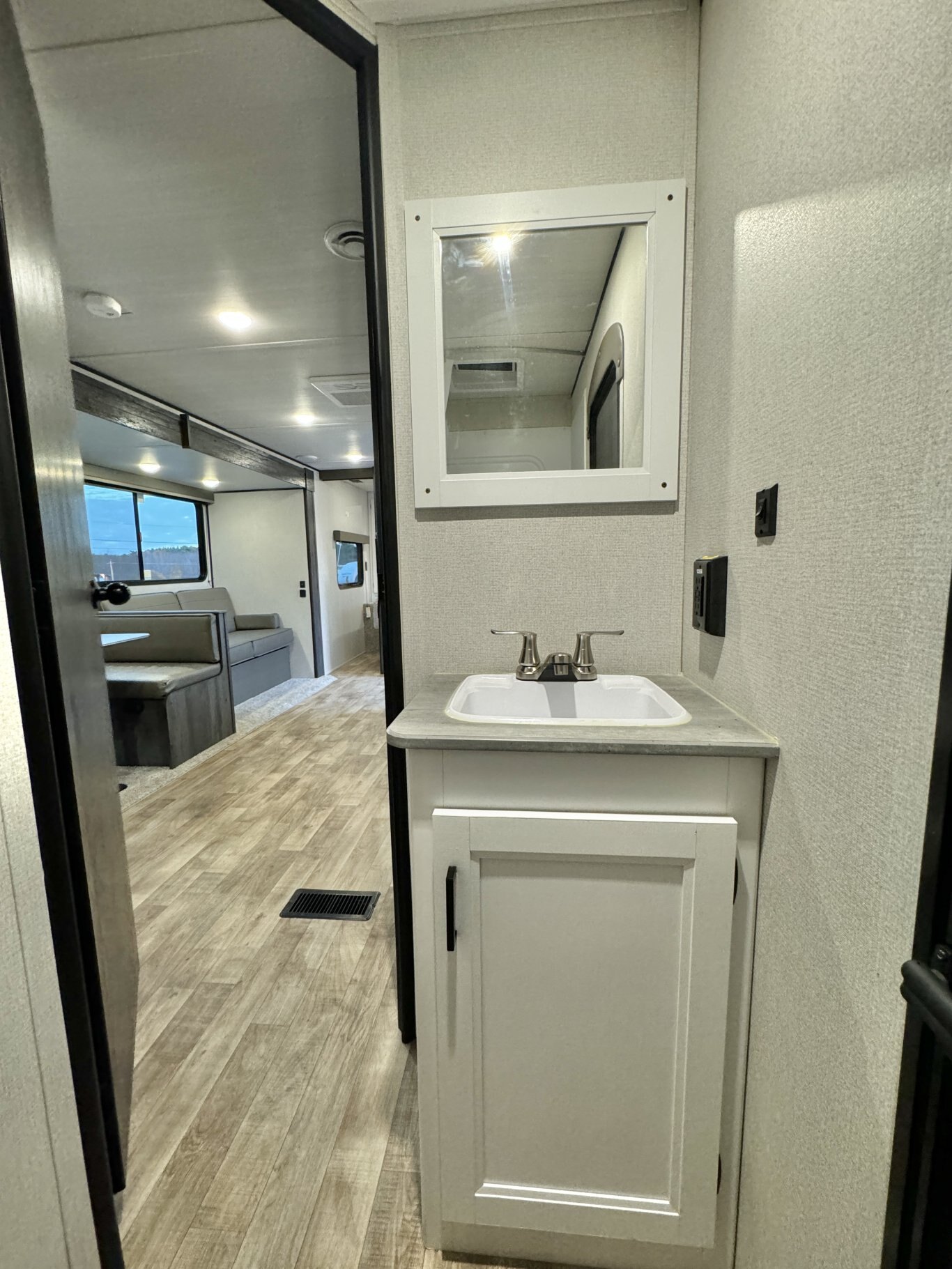 2022 Hideout 272BH Travel Trailer