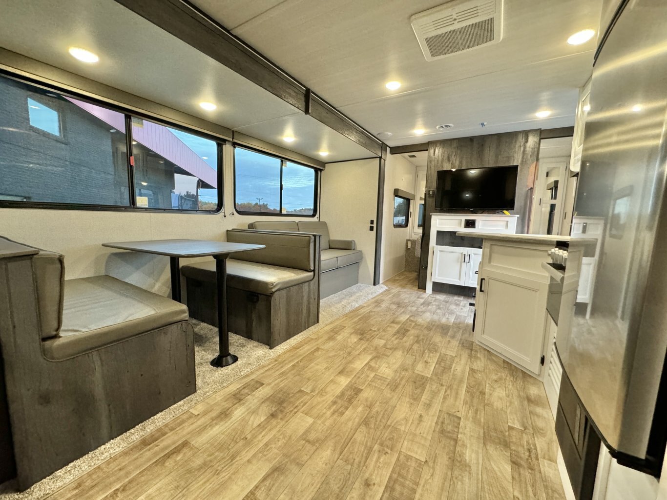 2022 Hideout 272BH Travel Trailer