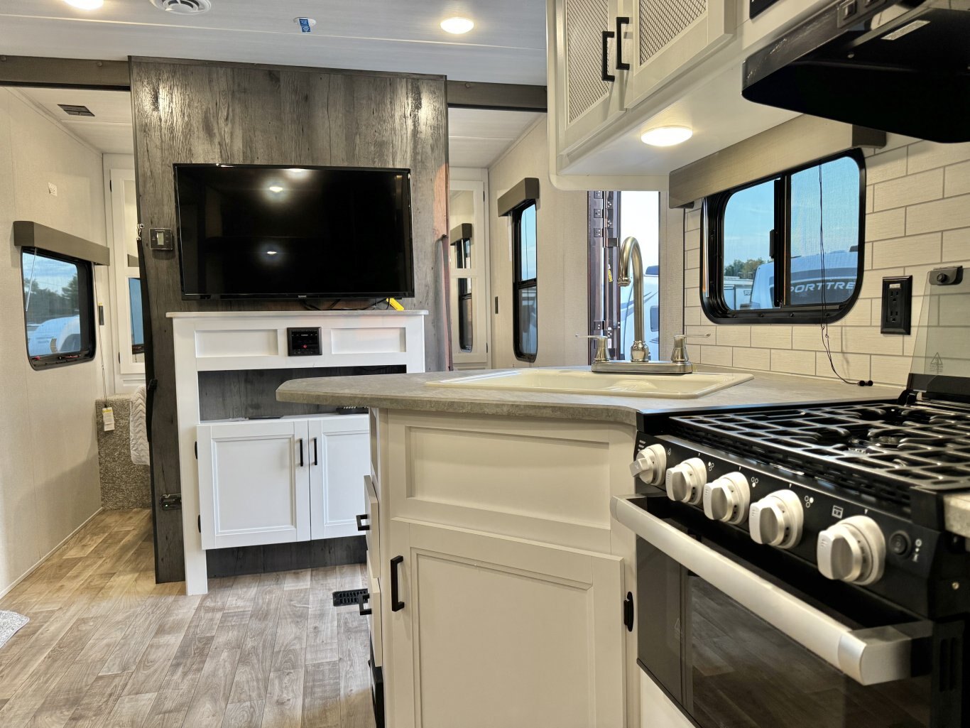 2022 Hideout 272BH Travel Trailer