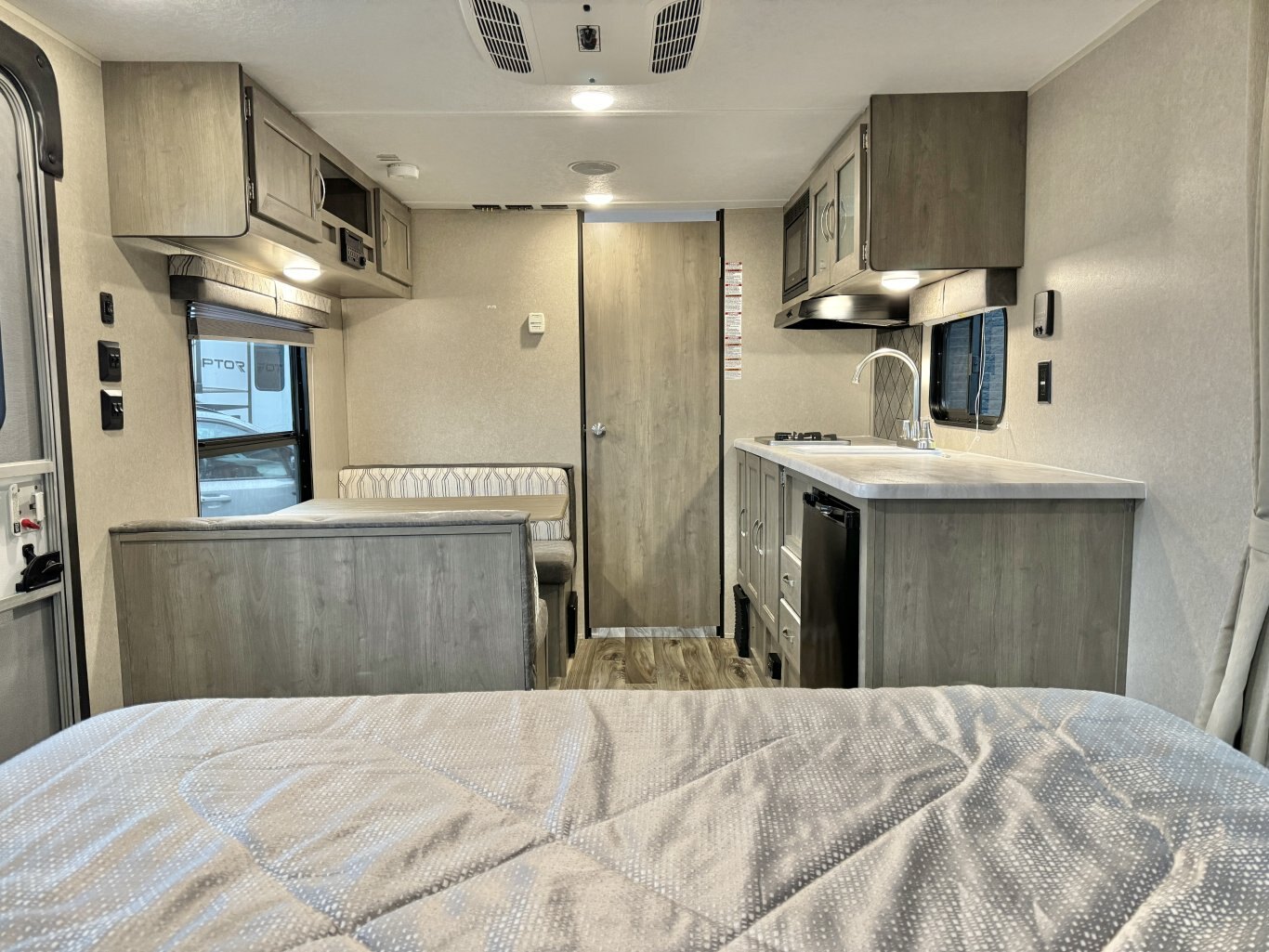 2019 Puma 18FCB Travel Trailer