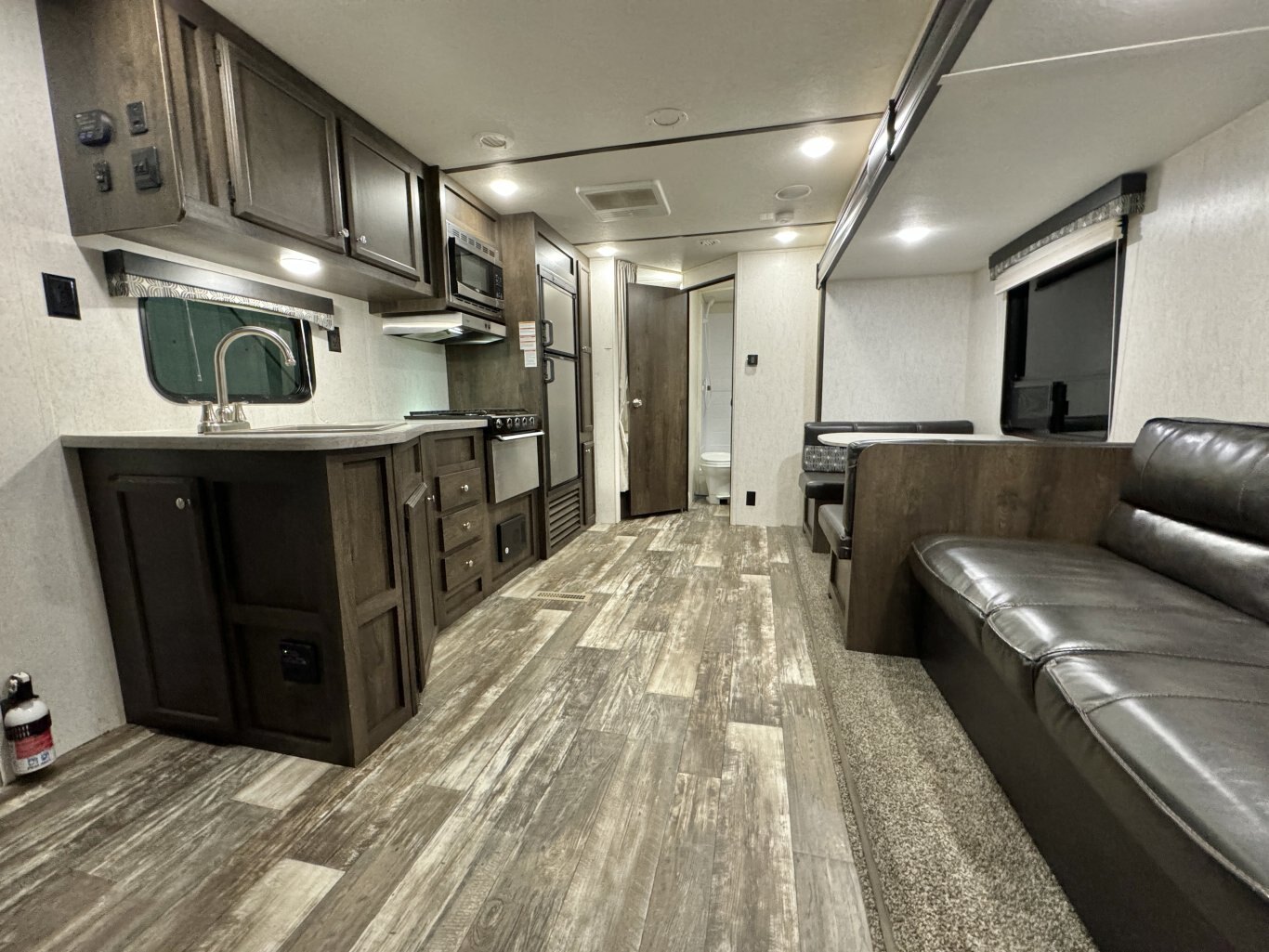 2019 Autumn Ridge 26BHS Travel Trailer