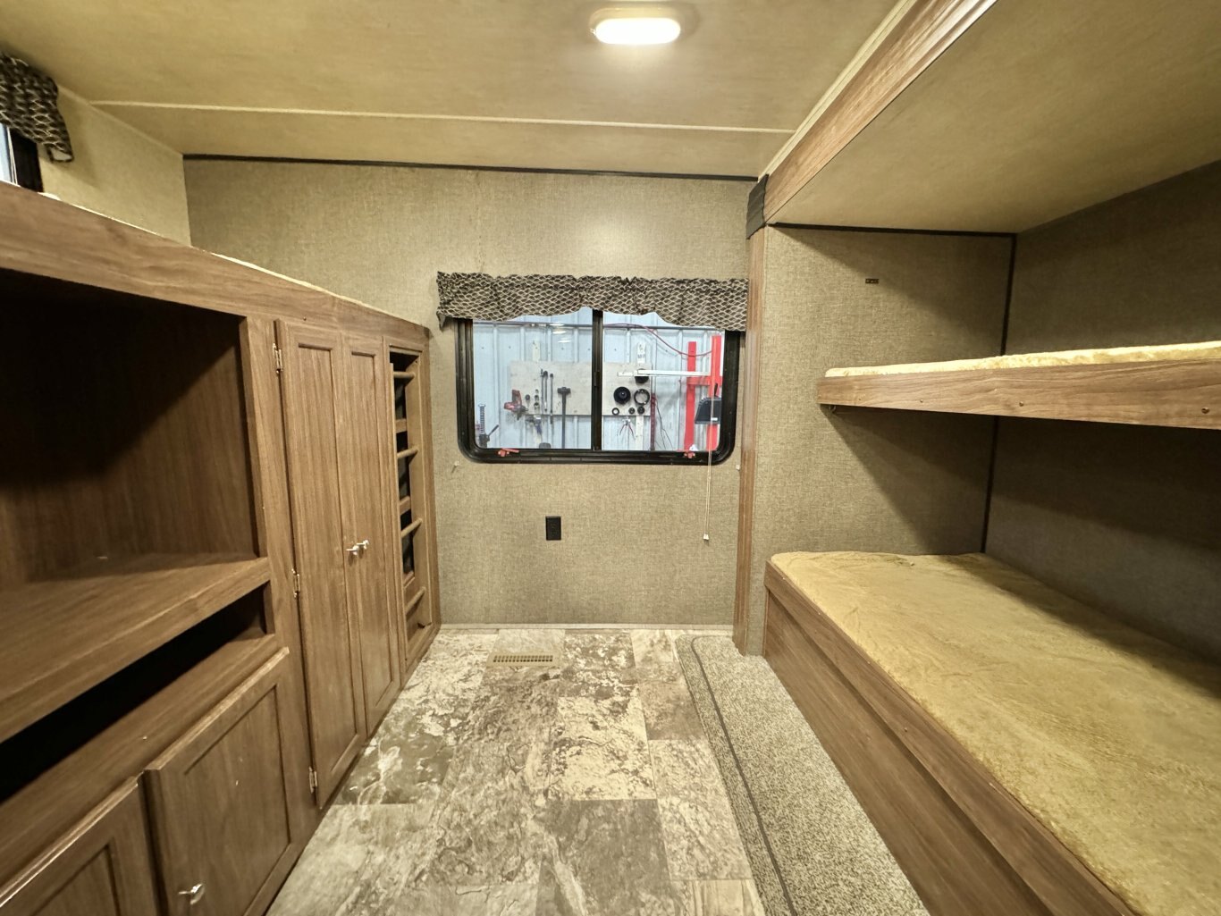 2018 Pioneer 310DS Travel Trailer