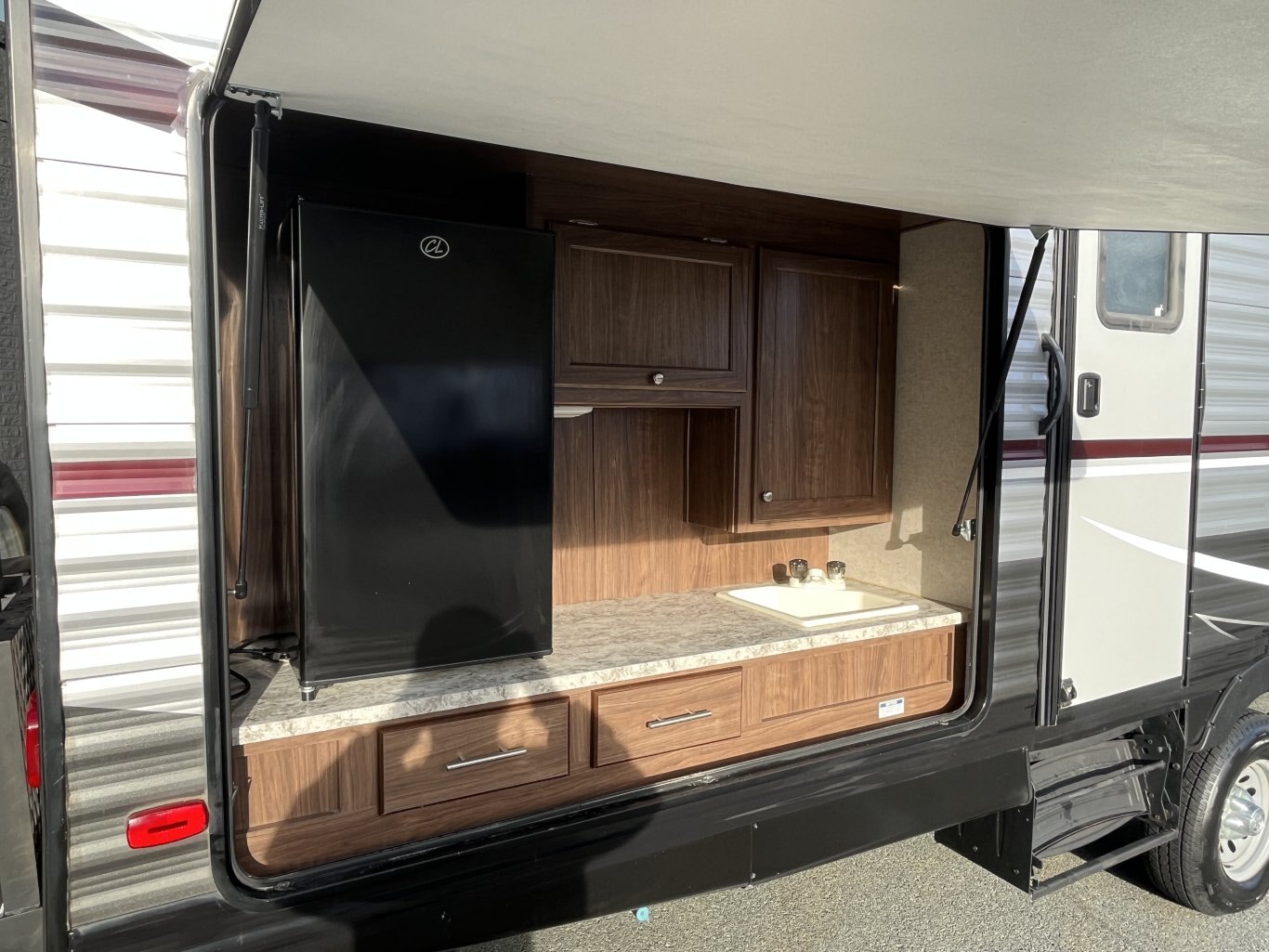 2018 Pioneer 310DS Travel Trailer