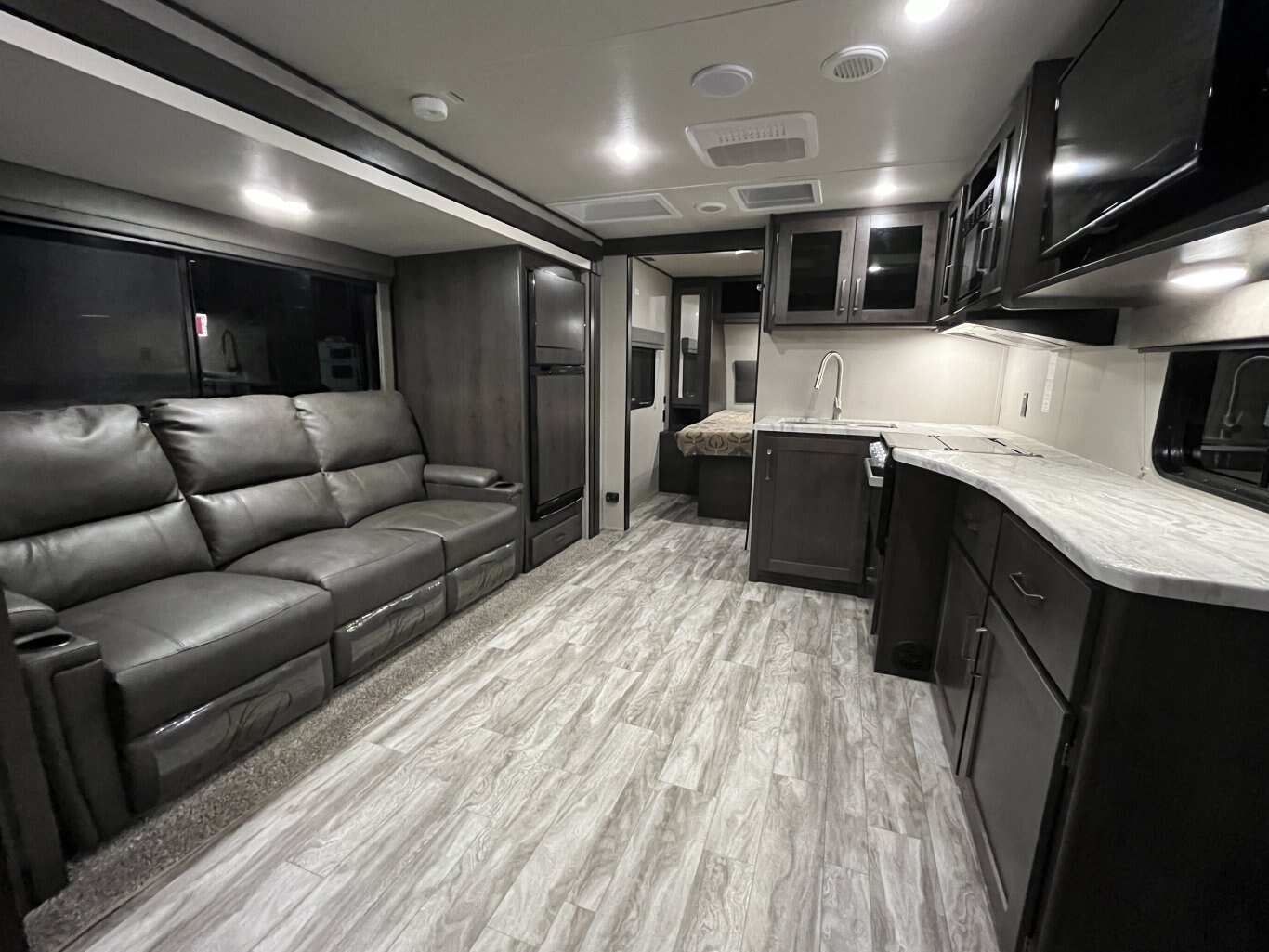 2022 Grand Design Transcend 221RB Travel Trailer