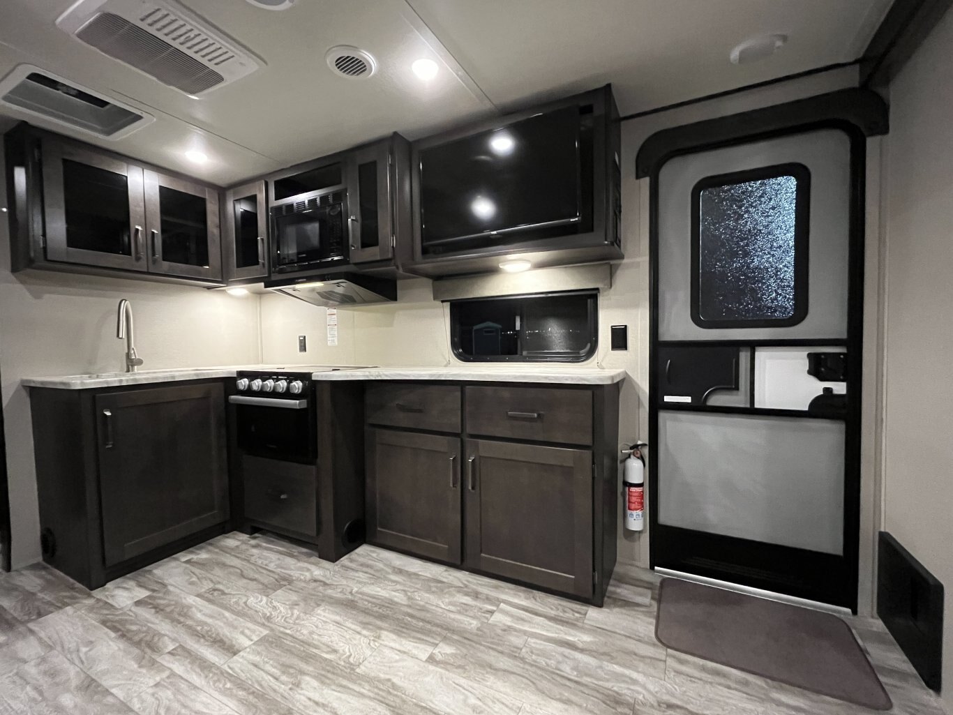 2022 Grand Design Transcend 221RB Travel Trailer