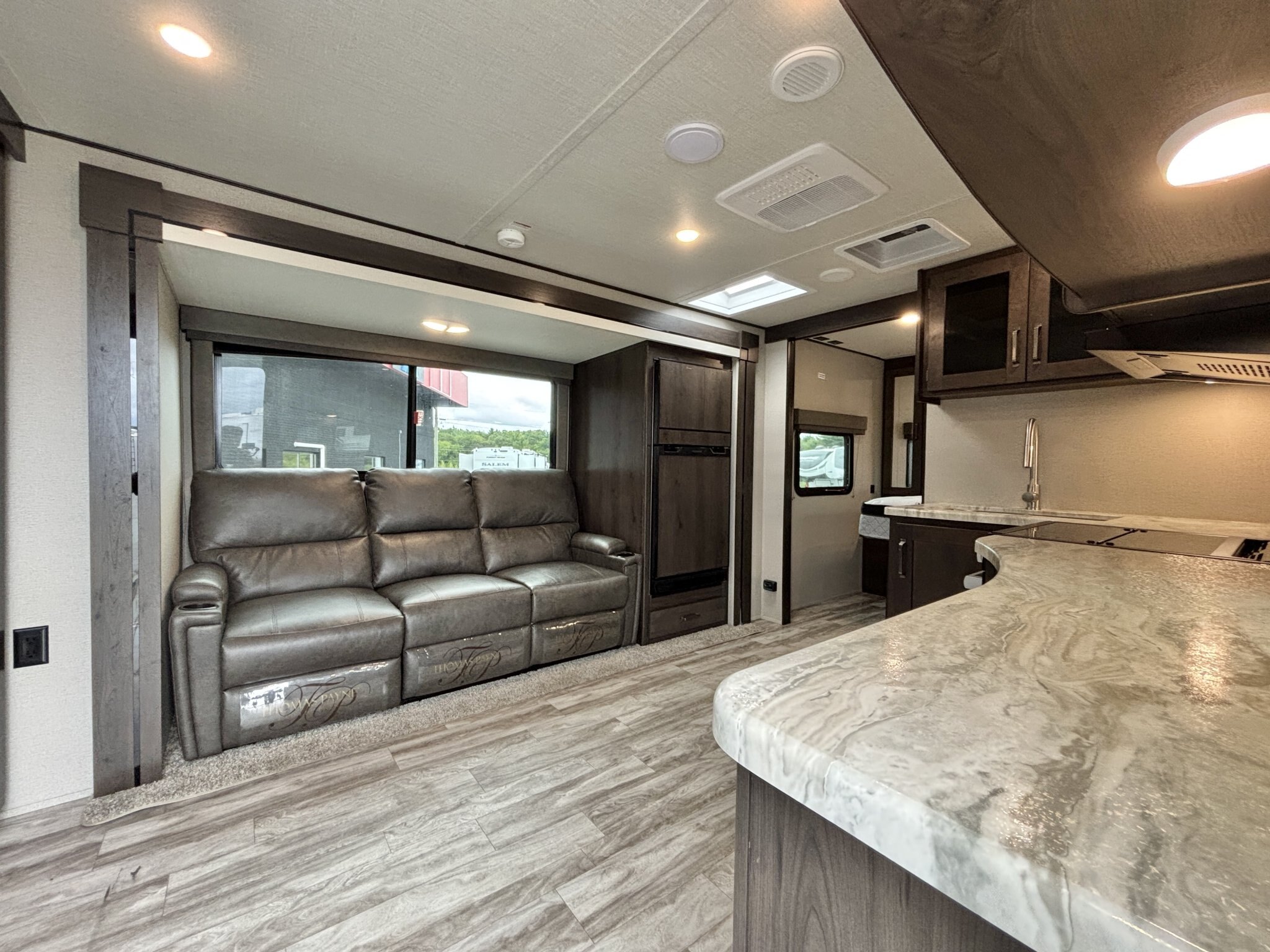 2022 Grand Design Transcend 221RB