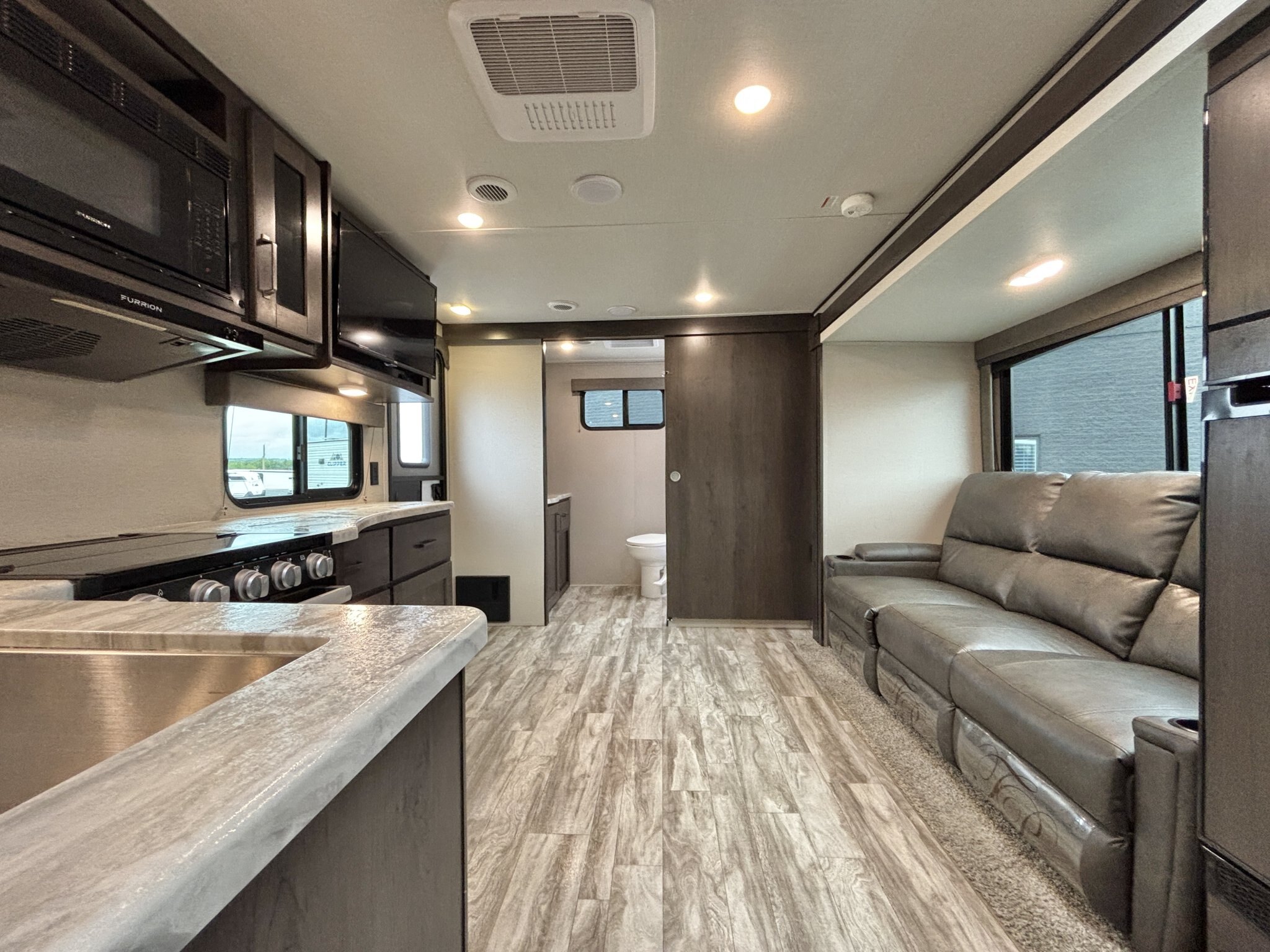 2022 Grand Design Transcend 221RB