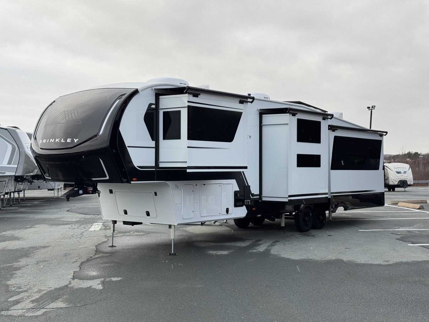 2024 Brinkley Model Z 3610 Fifth Wheel