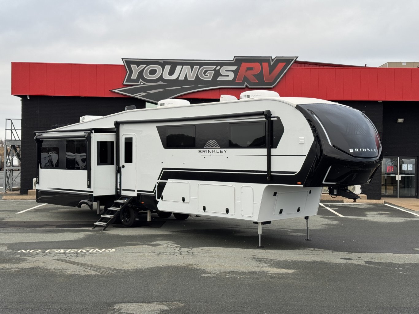 2024 Brinkley Model Z 3610 Fifth Wheel