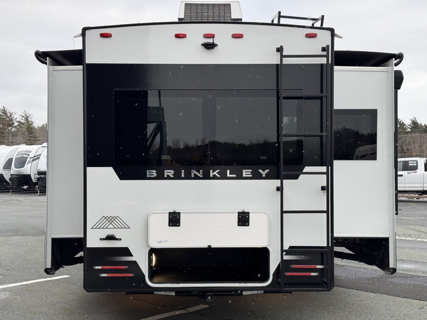 2024 Brinkley Model Z 3610 Fifth Wheel