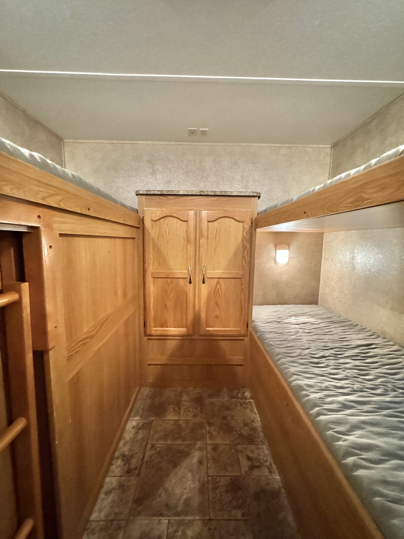 2011 Springdale 294BH Travel Trailer