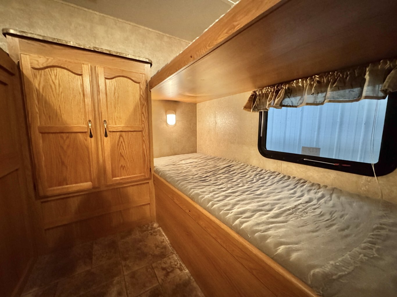 2011 Springdale 294BH Travel Trailer