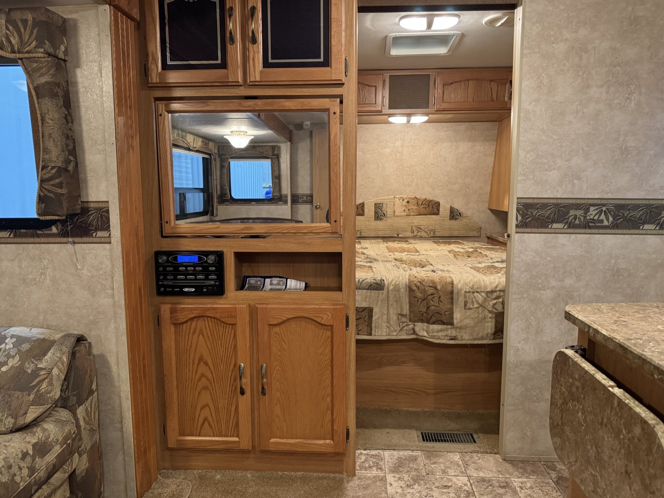 2011 Springdale 294BH Travel Trailer