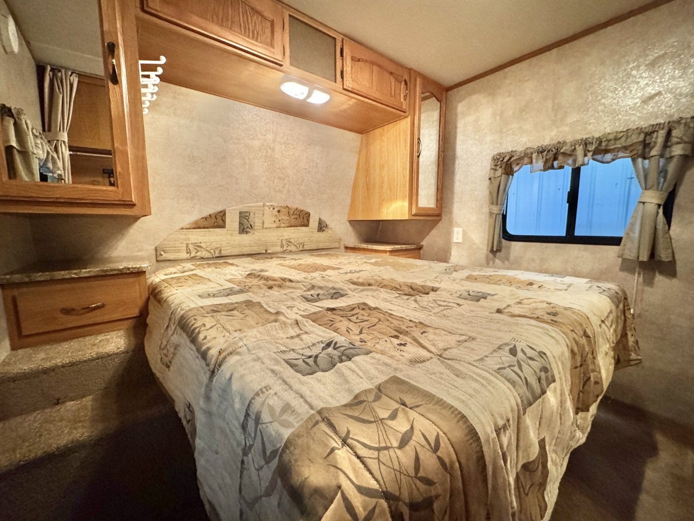 2011 Springdale 294BH Travel Trailer