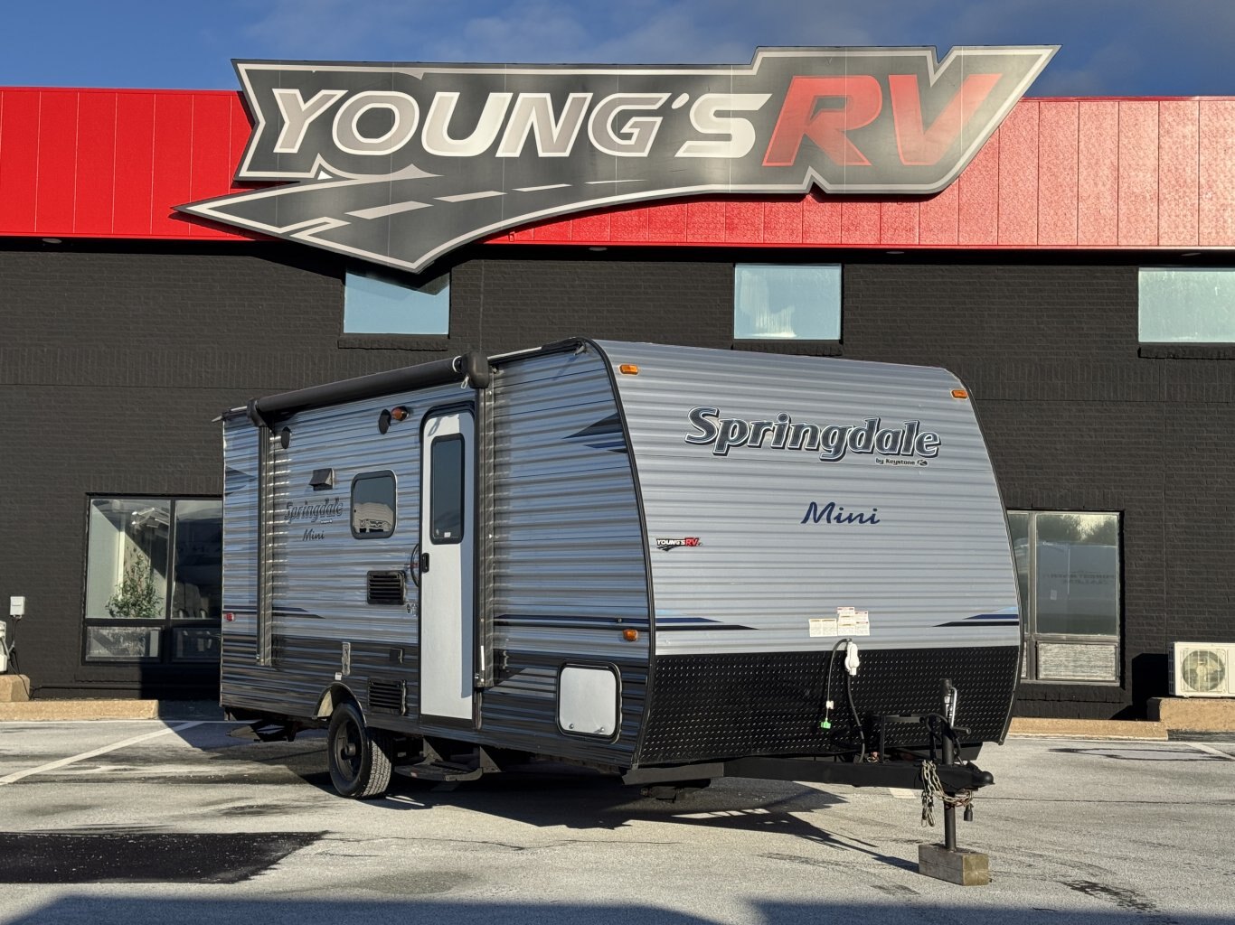 2019 Springdale SM1800 Travel Trailer