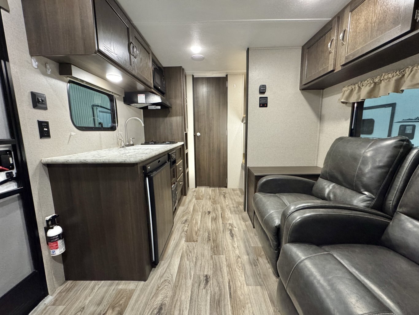 2019 Springdale SM1800 Travel Trailer