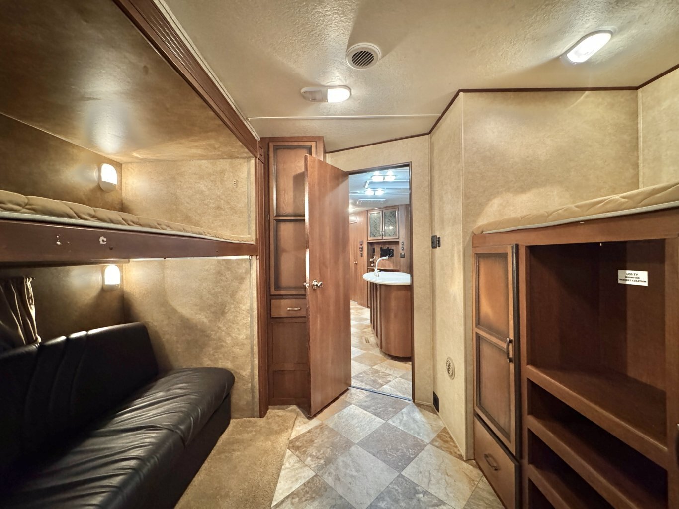 2014 Zinger 33BH Travel Trailer