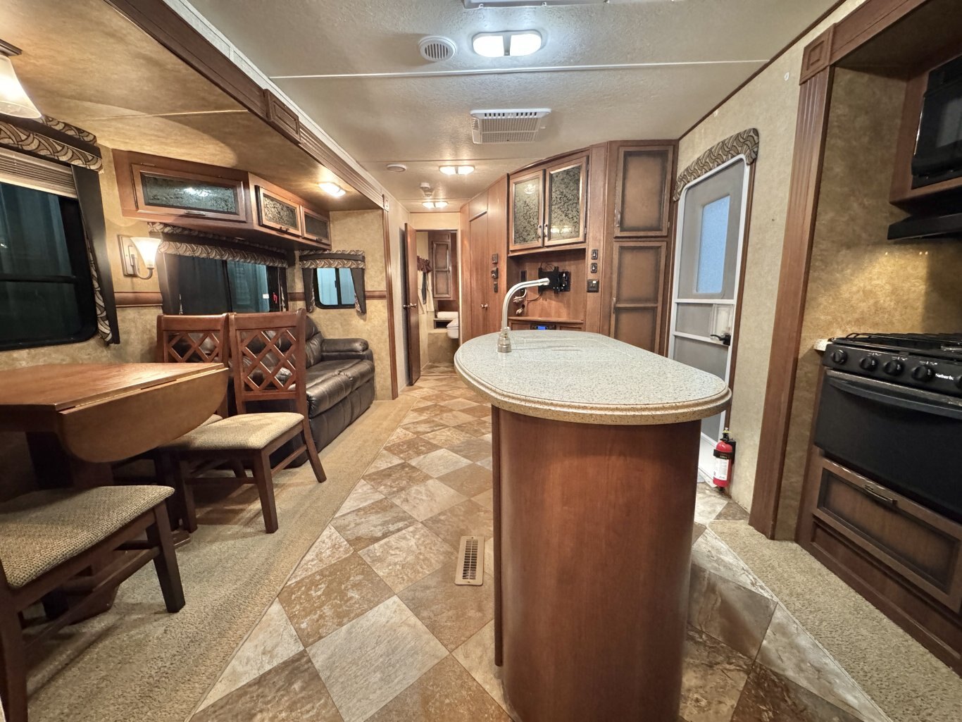 2014 Zinger 33BH Travel Trailer