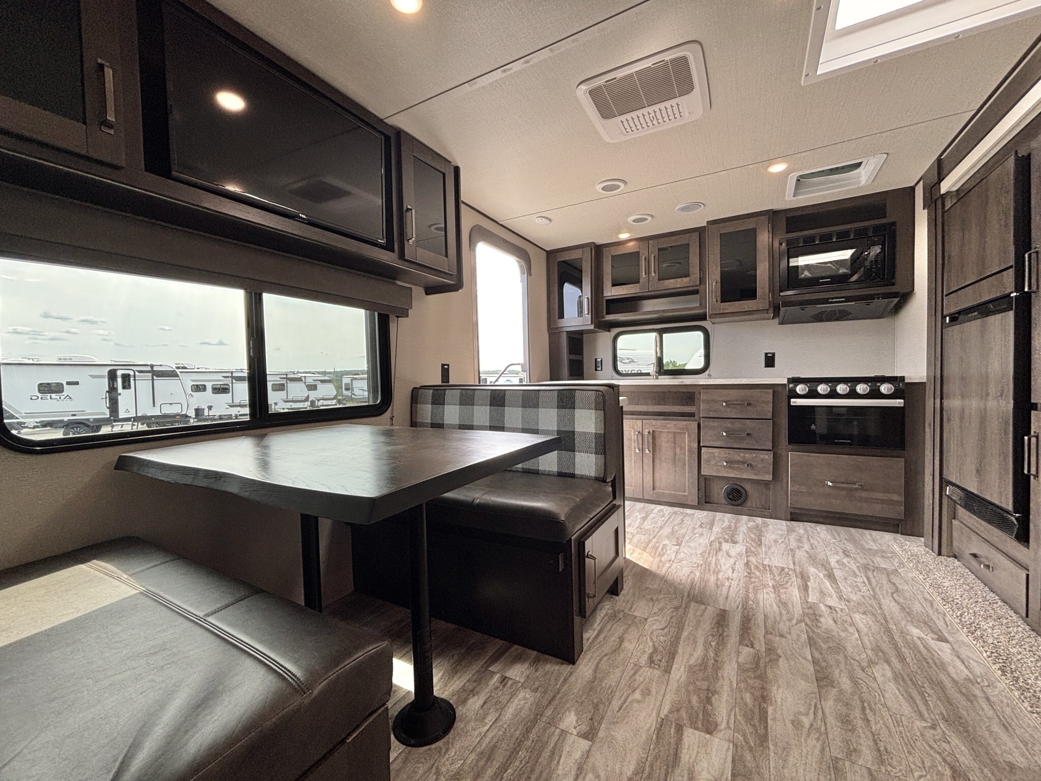 2022 Grand Design Transcend 231RK