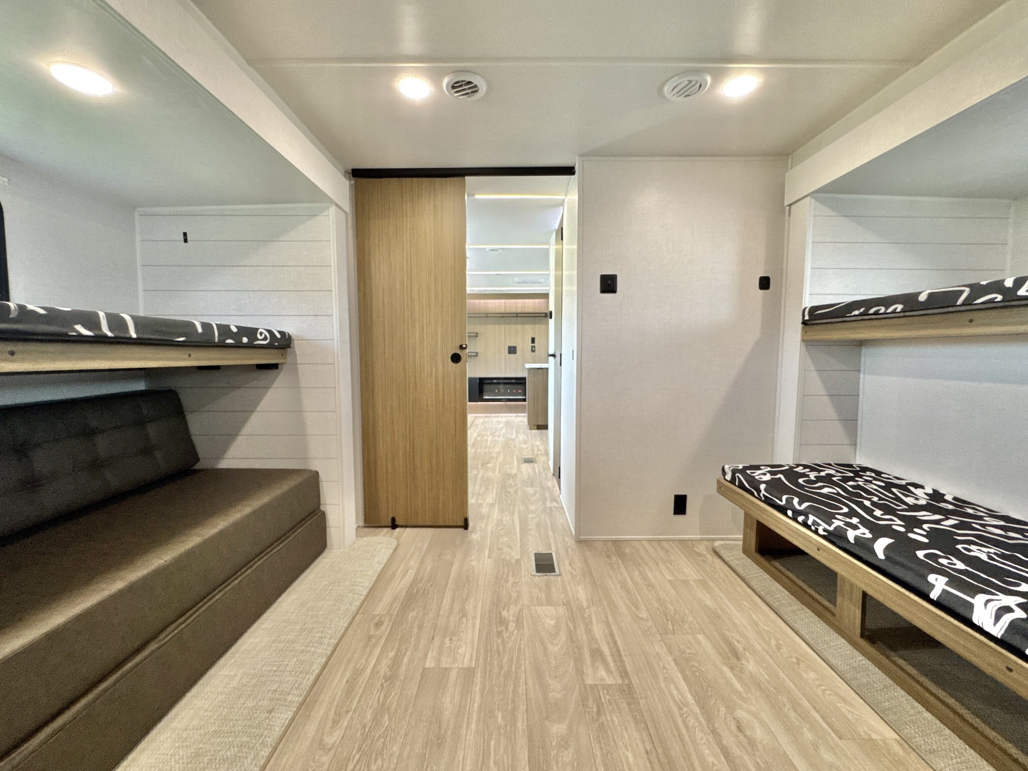 2026 Forest River Salem 31KQBTS