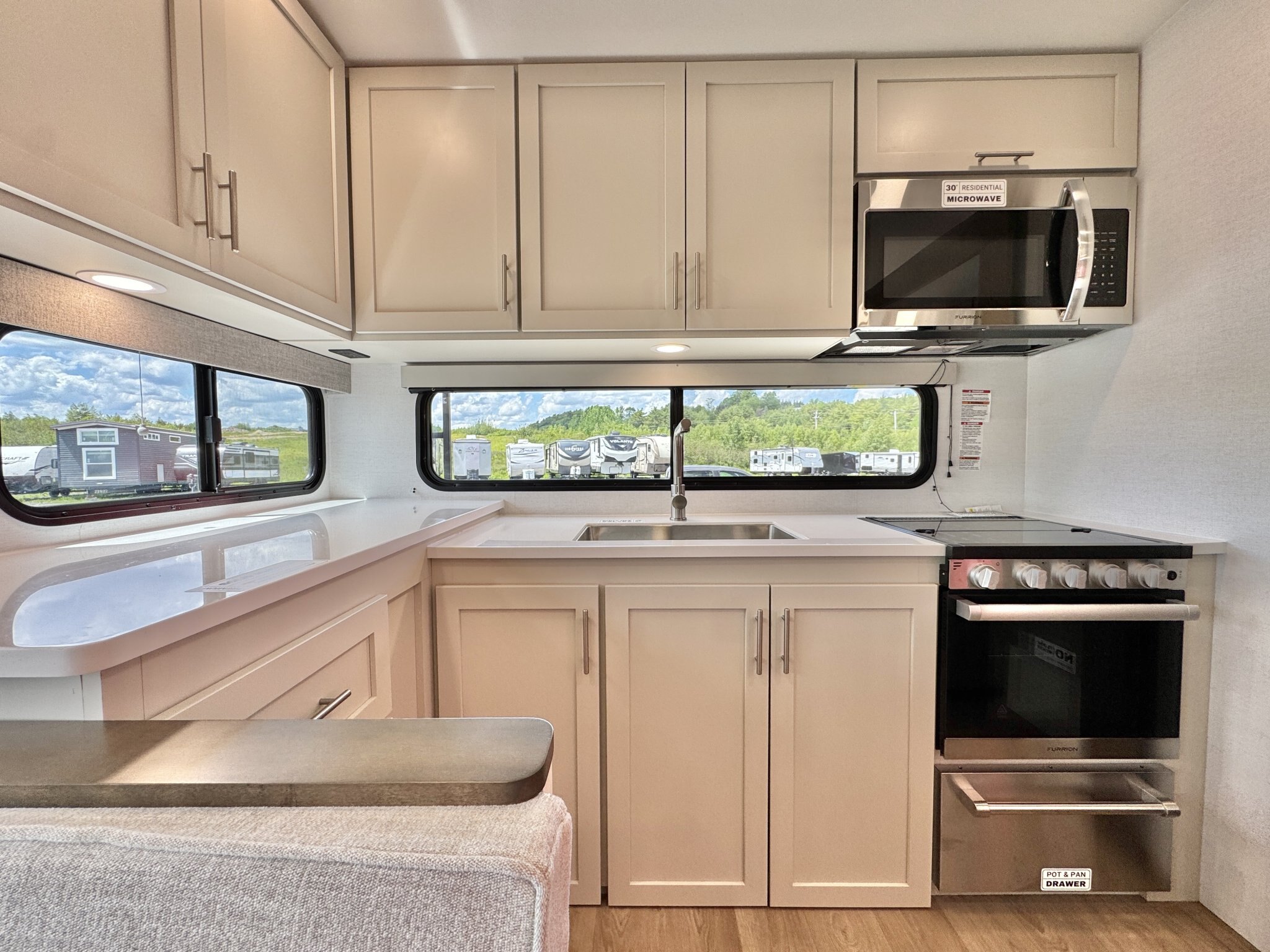 2027 Alliance 23ML Avenue Fifth Wheel