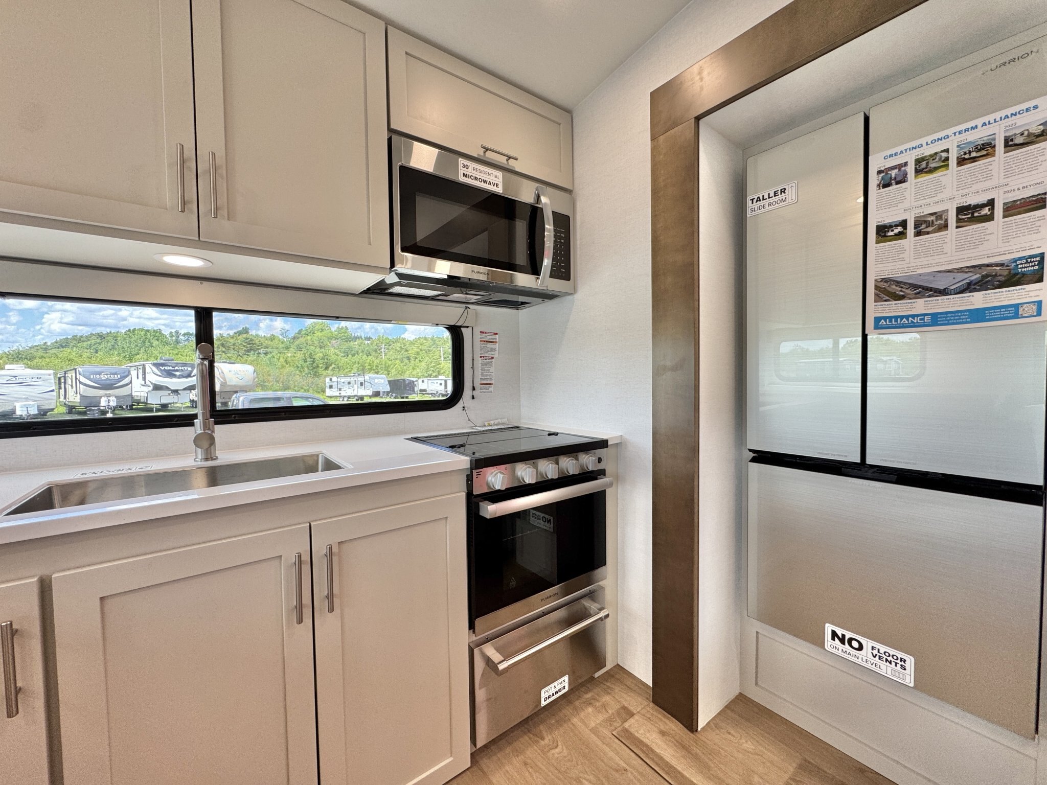 2027 Alliance 23ML Avenue Fifth Wheel