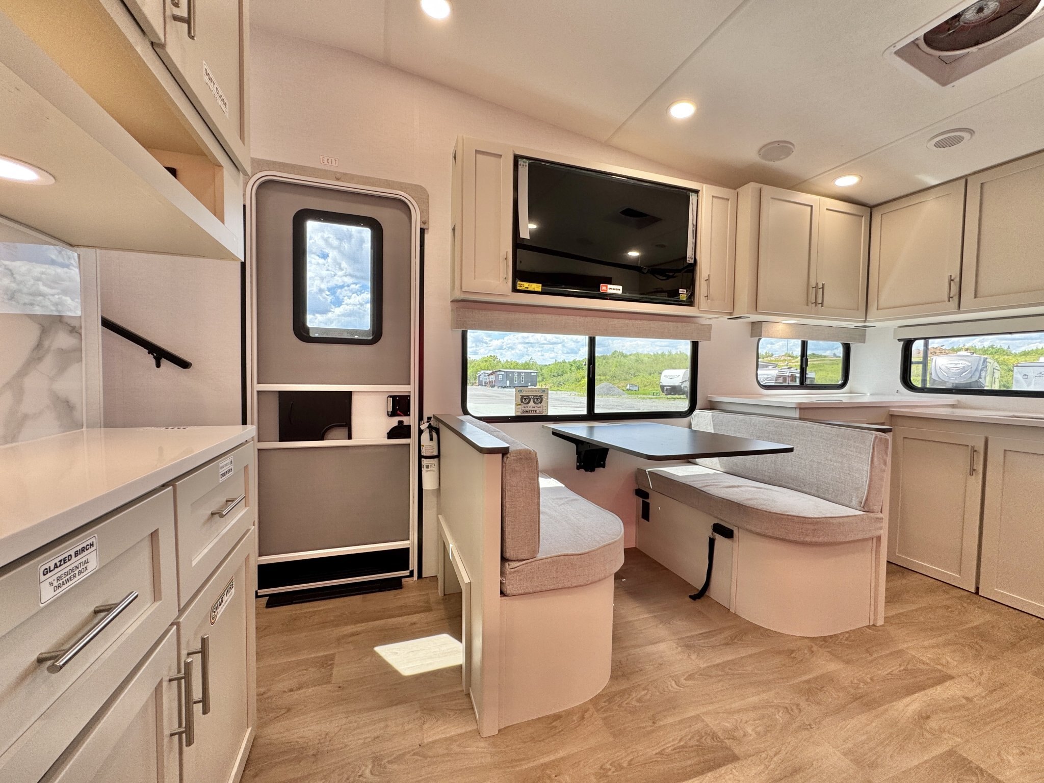 2027 Alliance 23ML Avenue Fifth Wheel
