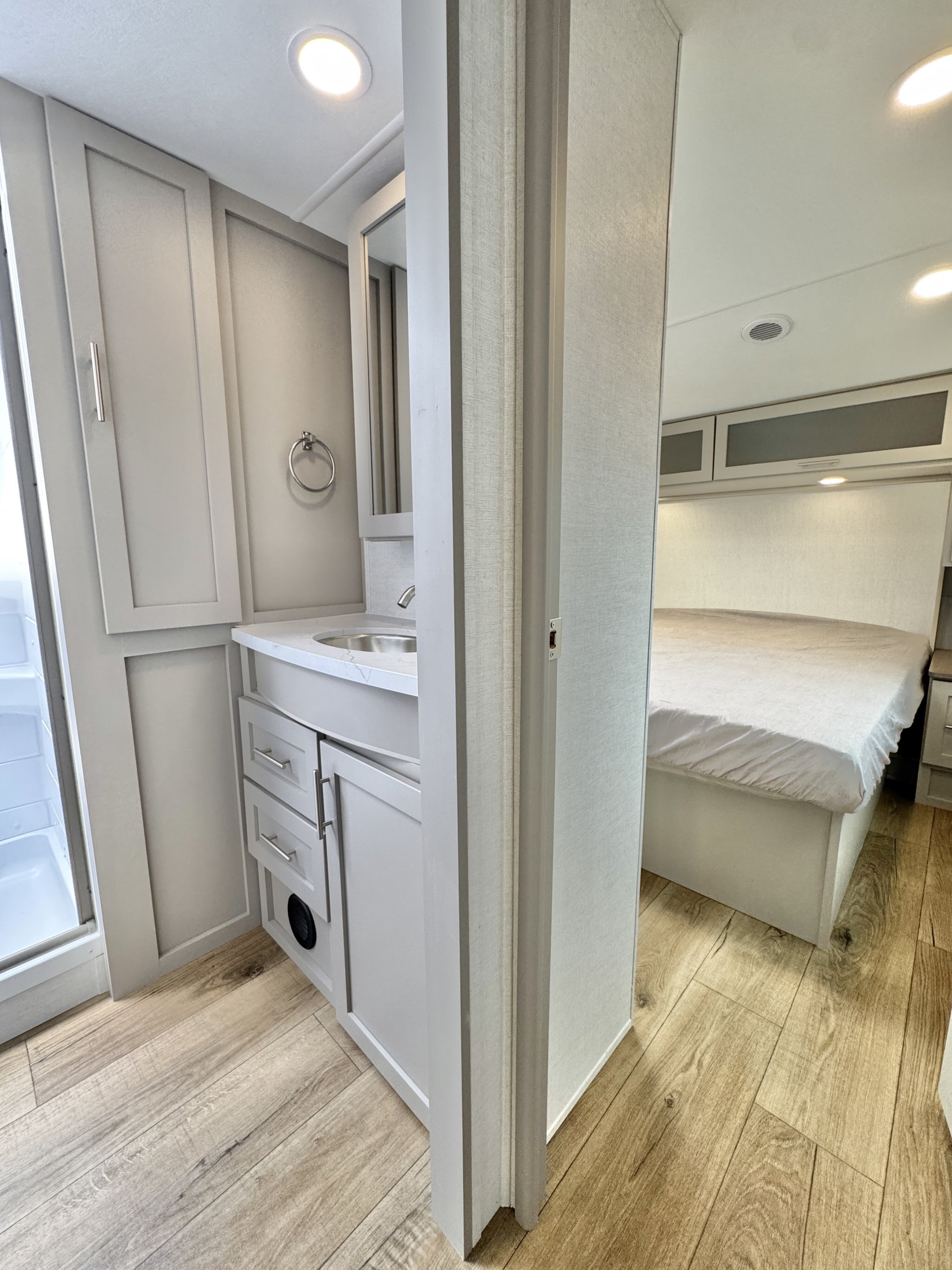 2026 Alliance 29RL Avenue Fifth Wheel