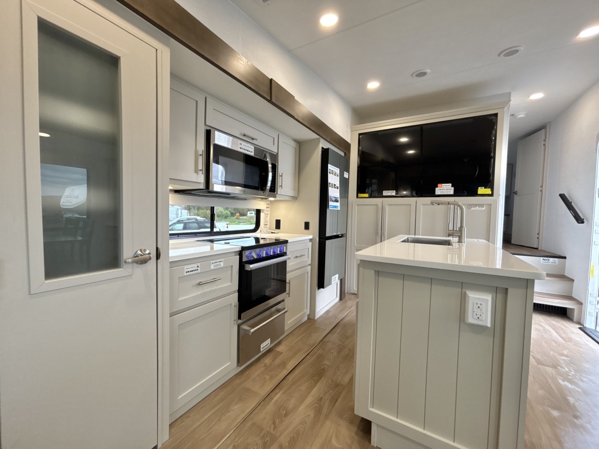 2027 Alliance 25RL Avenue