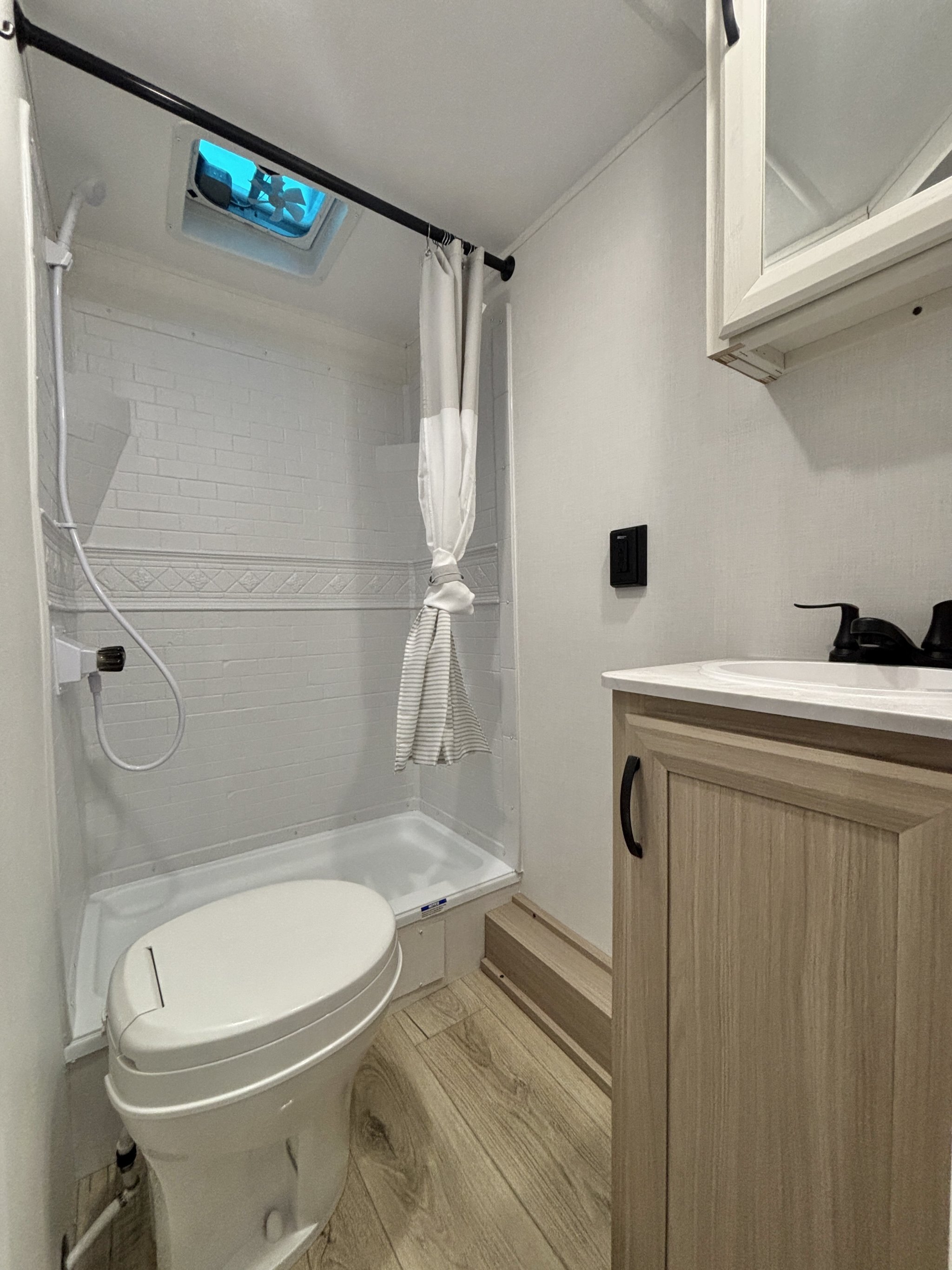 2027 Coachmen Clipper 4K Series 18DBS