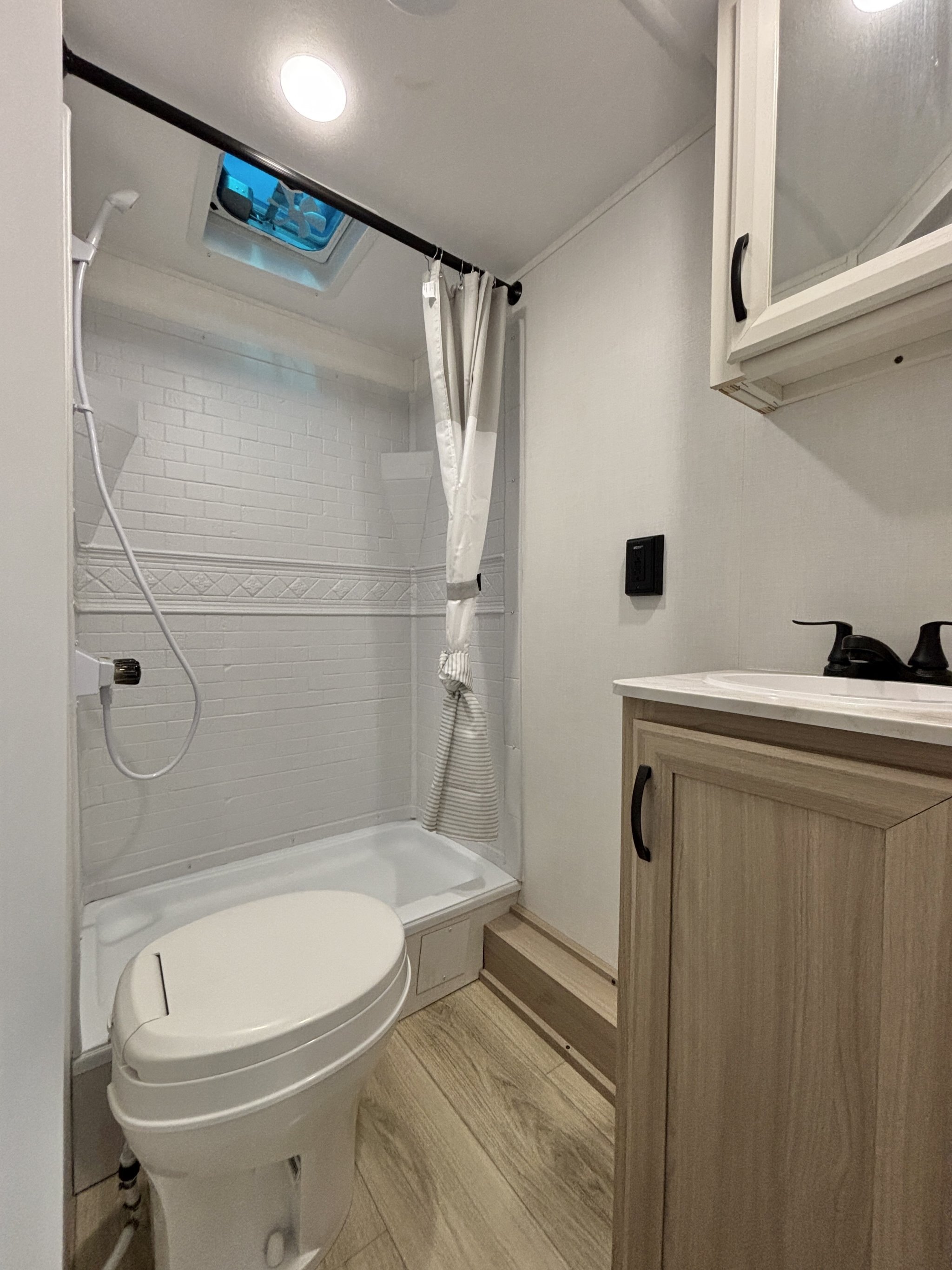 2027 Coachmen Clipper 6K Series 262DBS