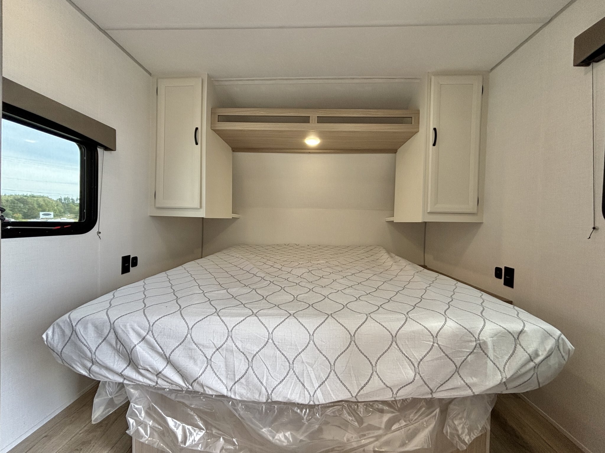2027 Coachmen Clipper 6K Series 262DBS