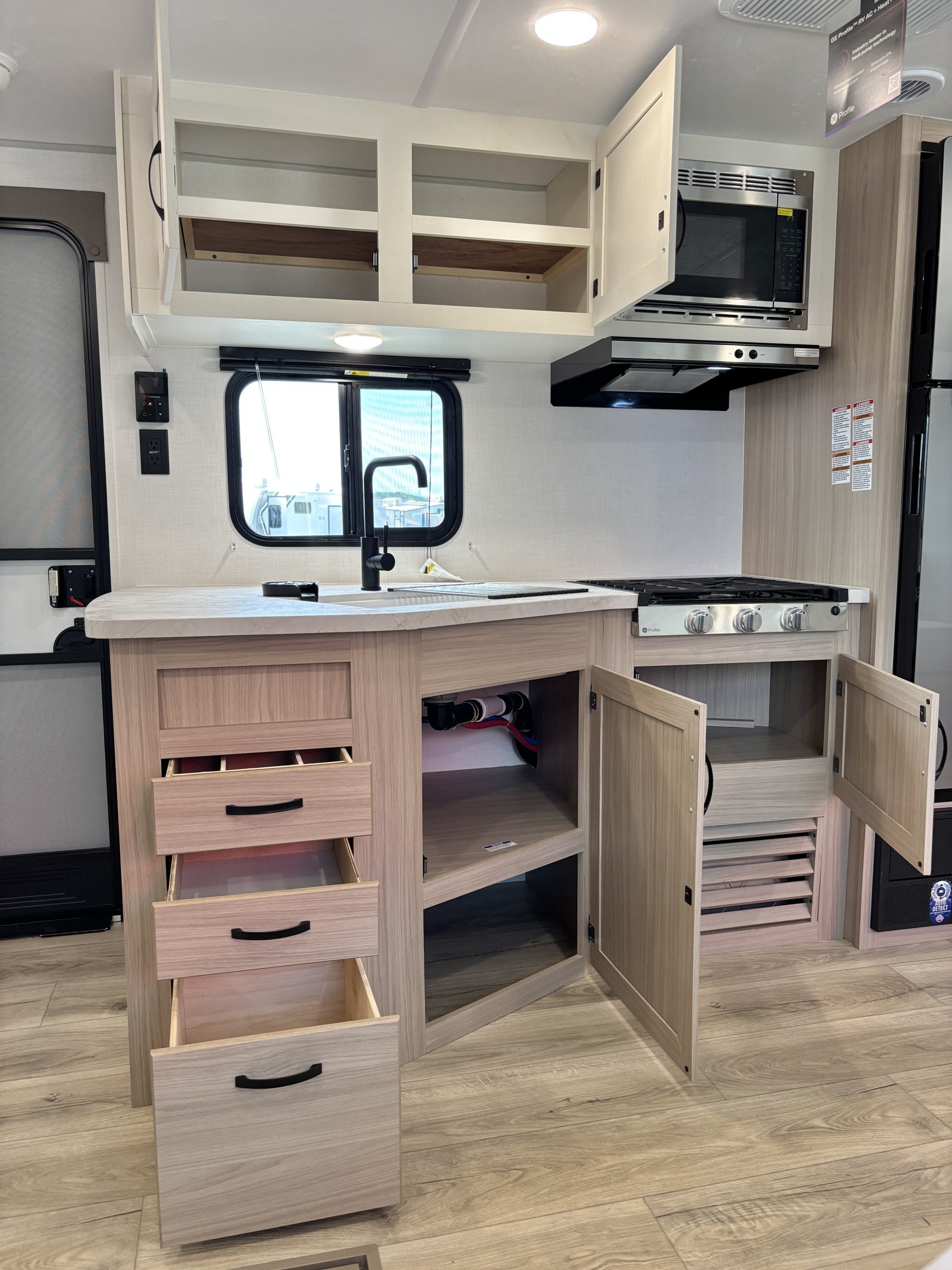 2027 Coachmen Clipper 6K Series 262DBS