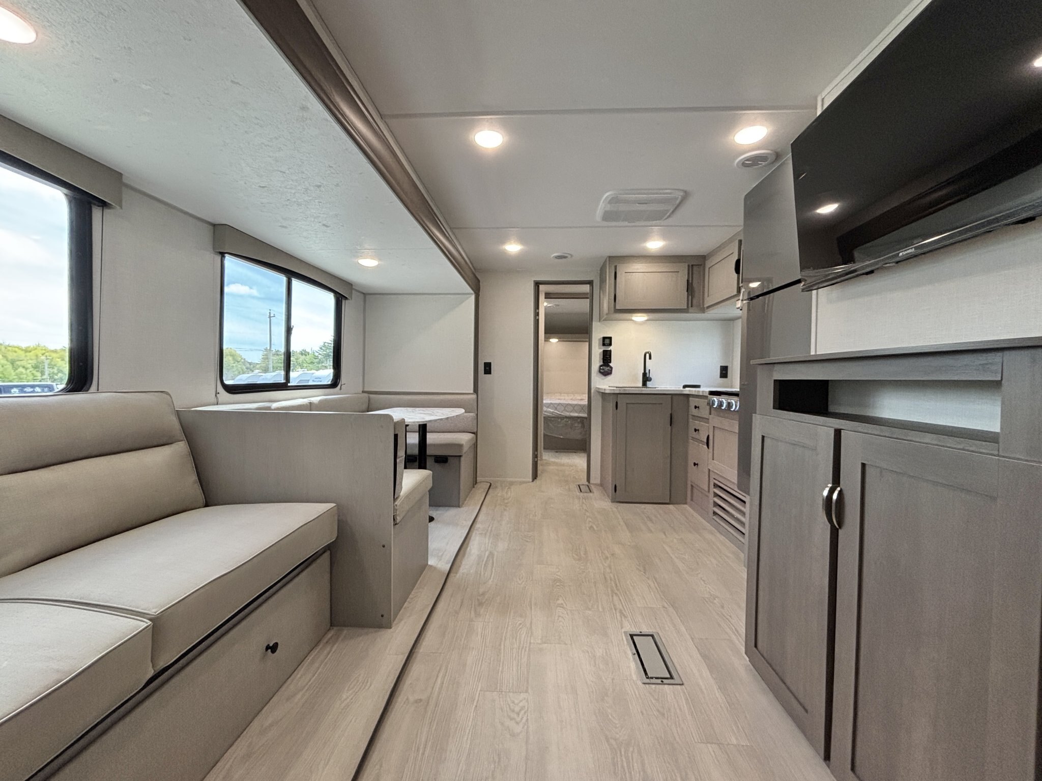 2026 Coachmen Clipper 6K Series 282TQS