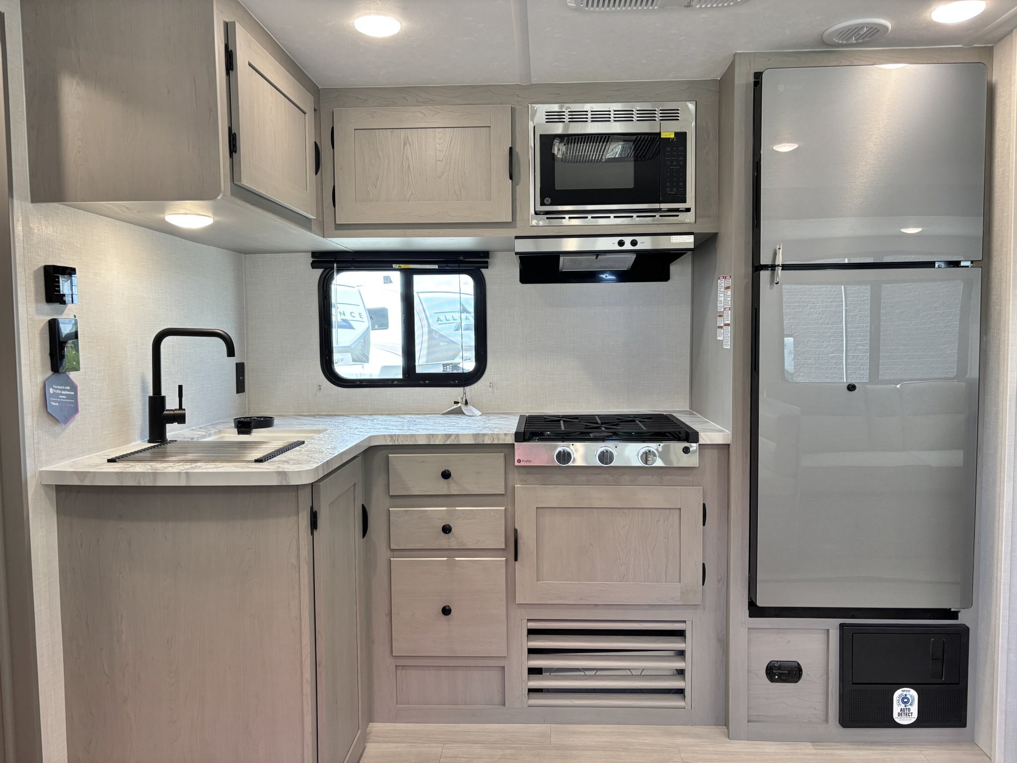 2026 Coachmen Clipper 6K Series 282TQS