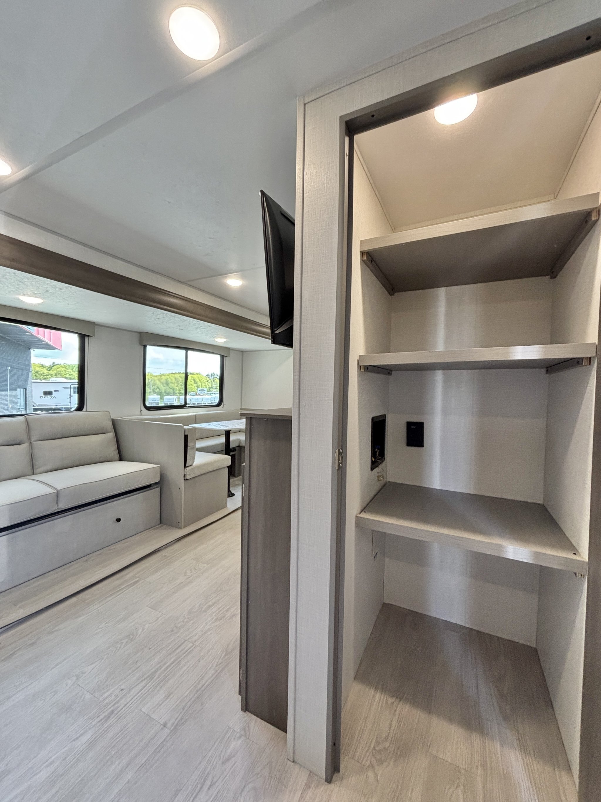 2026 Coachmen Clipper 6K Series 282TQS