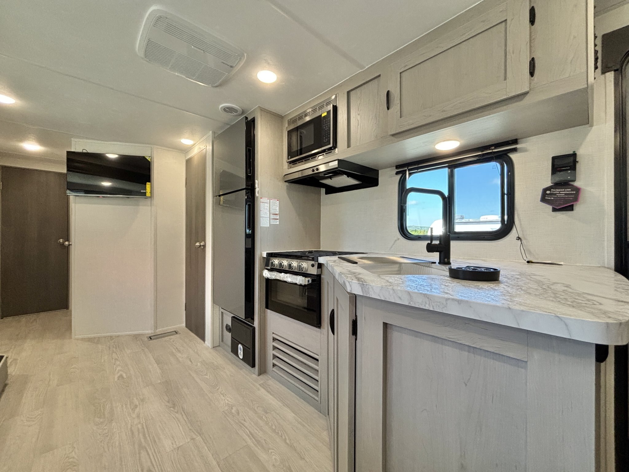 2026 Coachmen Clipper 6K Series 292TB 3 Bunk Beds