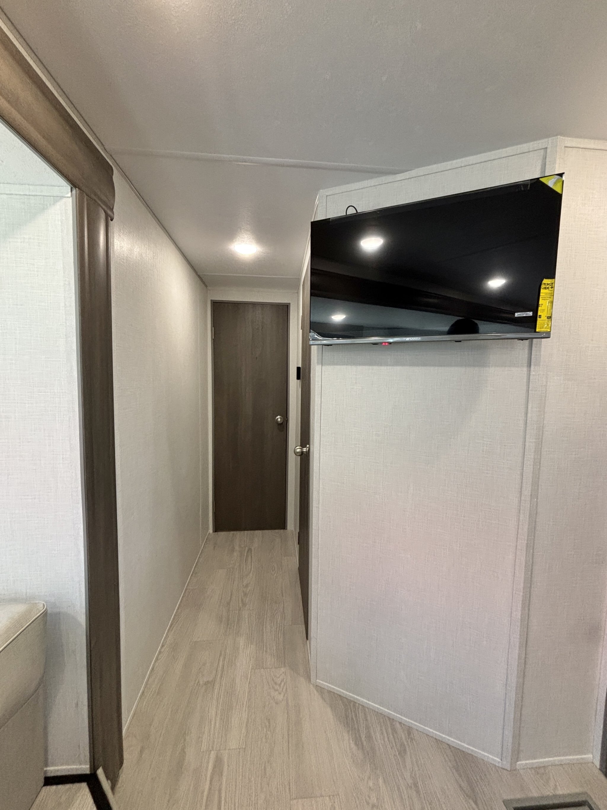 2026 Coachmen Clipper 6K Series 292TB 3 Bunk Beds