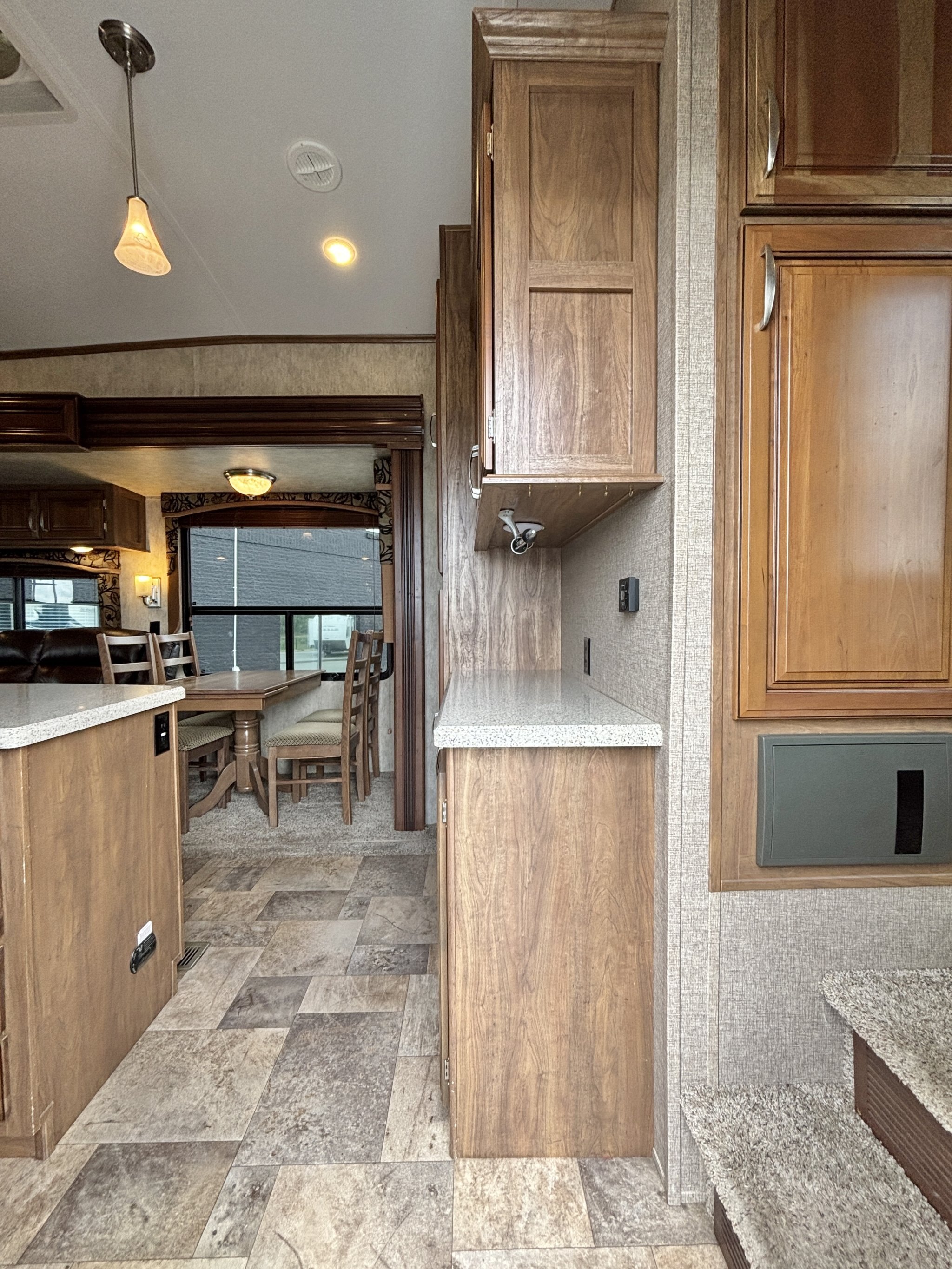 2015 Keystone Montana High Country 305RL
