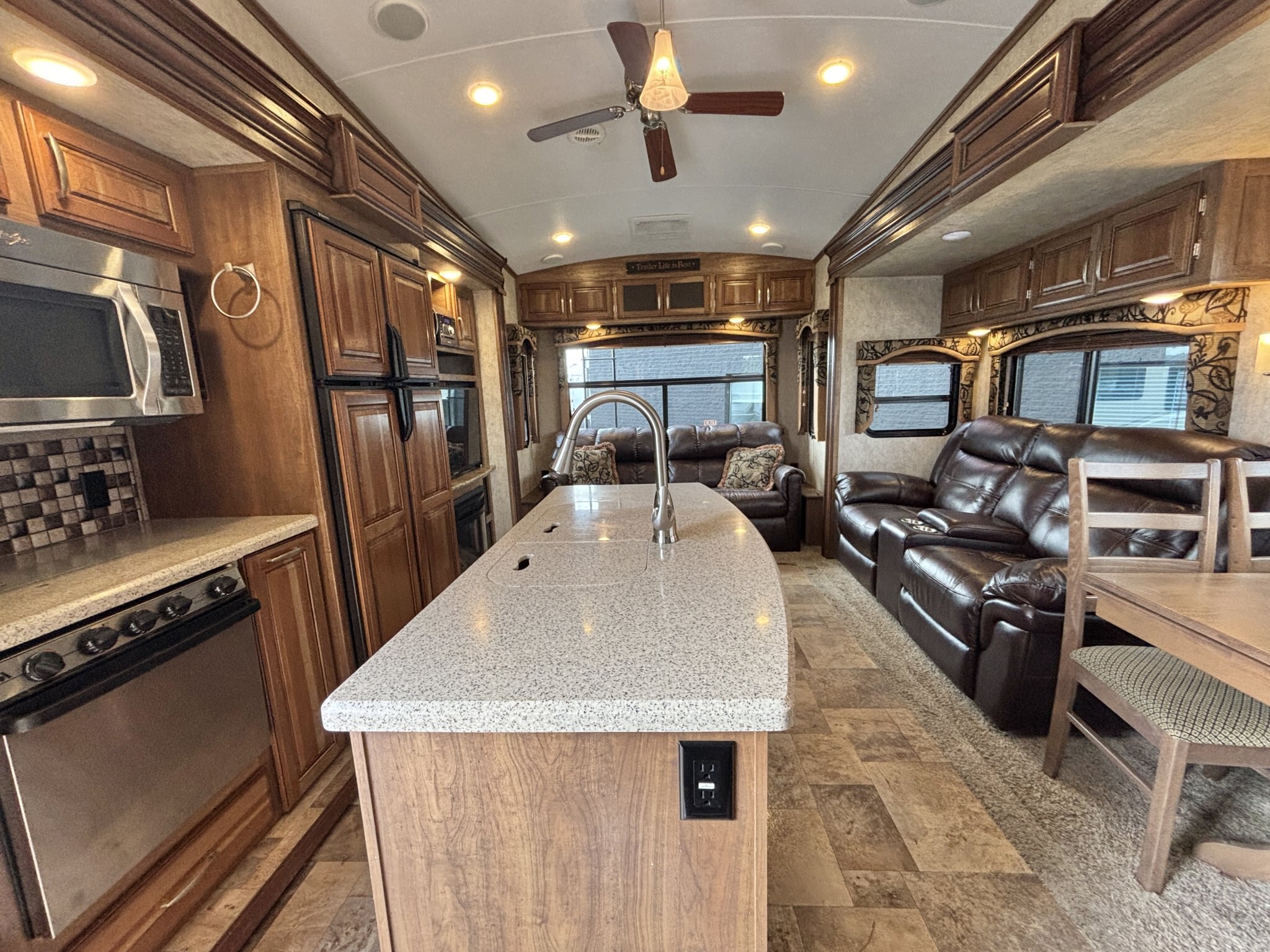 2015 Keystone Montana High Country 305RL