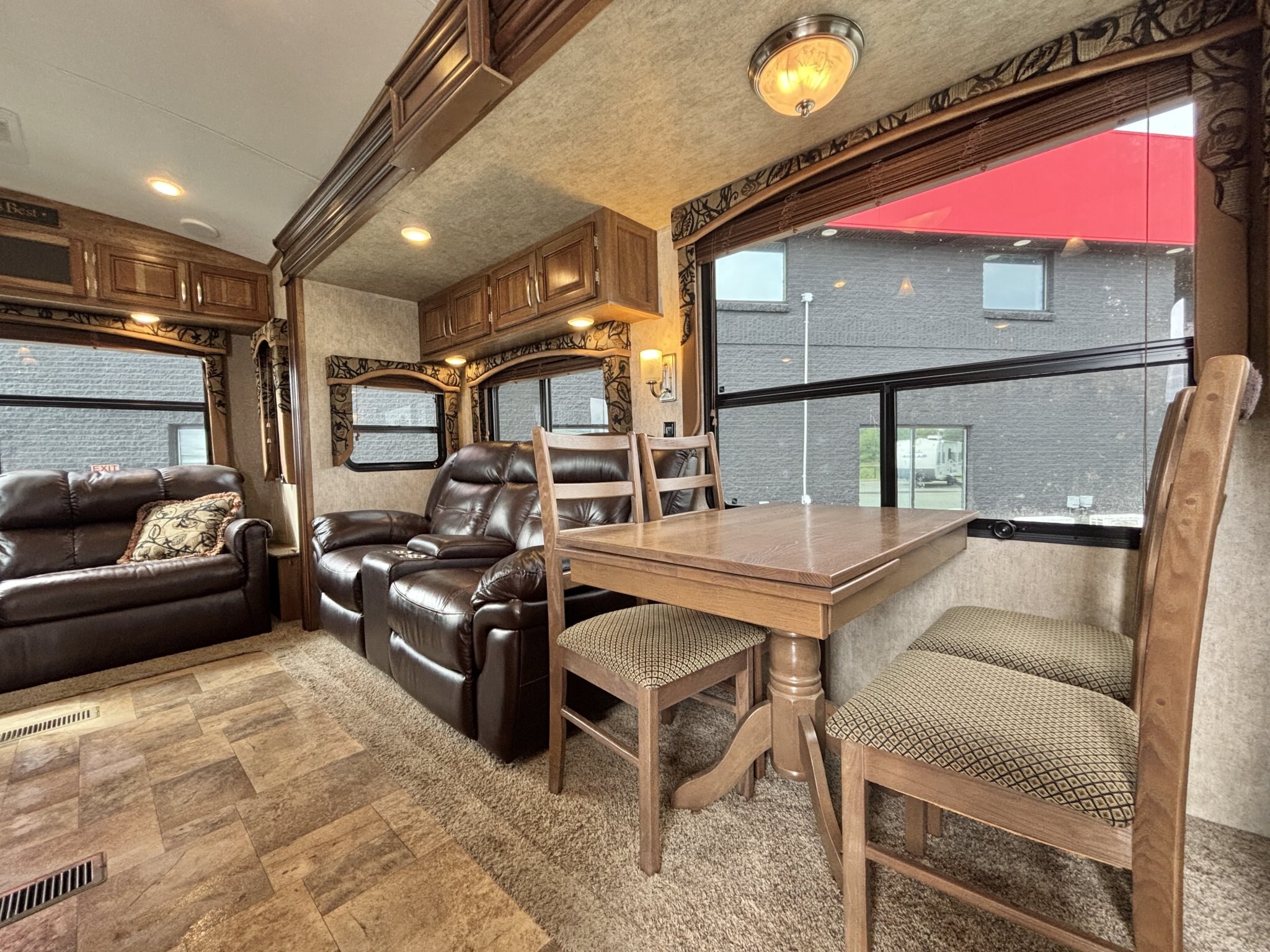 2015 Keystone Montana High Country 305RL