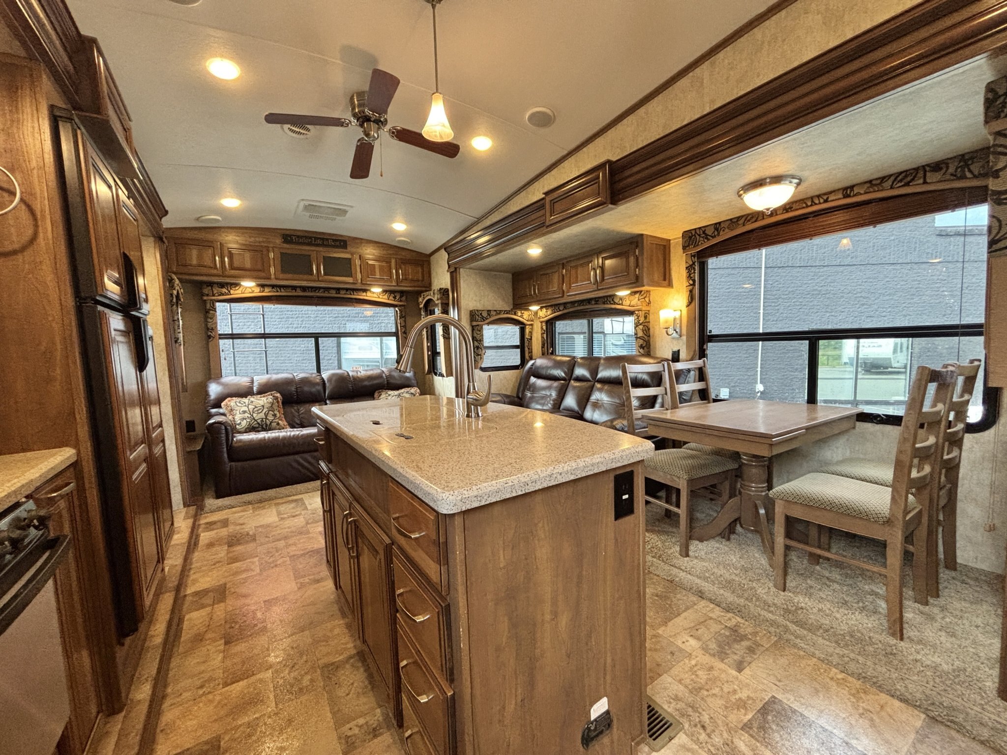 2015 Keystone Montana High Country 305RL